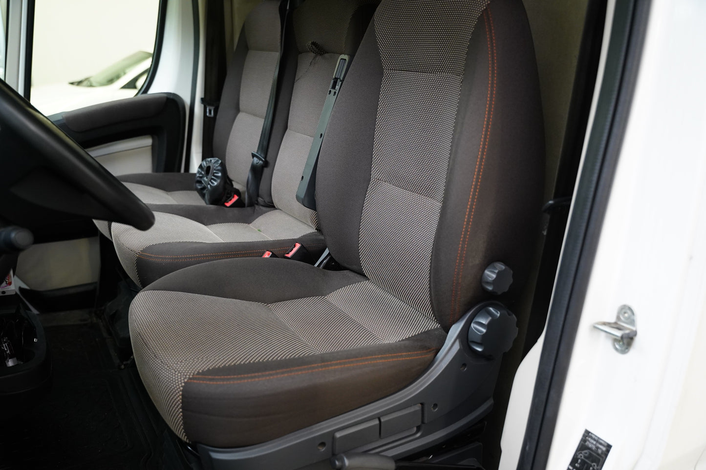 Peugeot Boxer 2.2 HDI 121 kW L2H2 Active