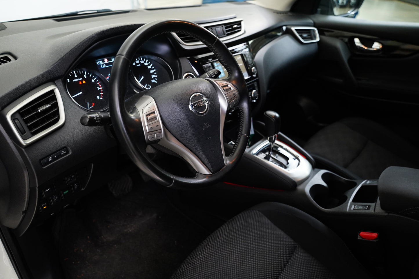 Nissan Qashqai 1.2 i 85 kW N-Connecta