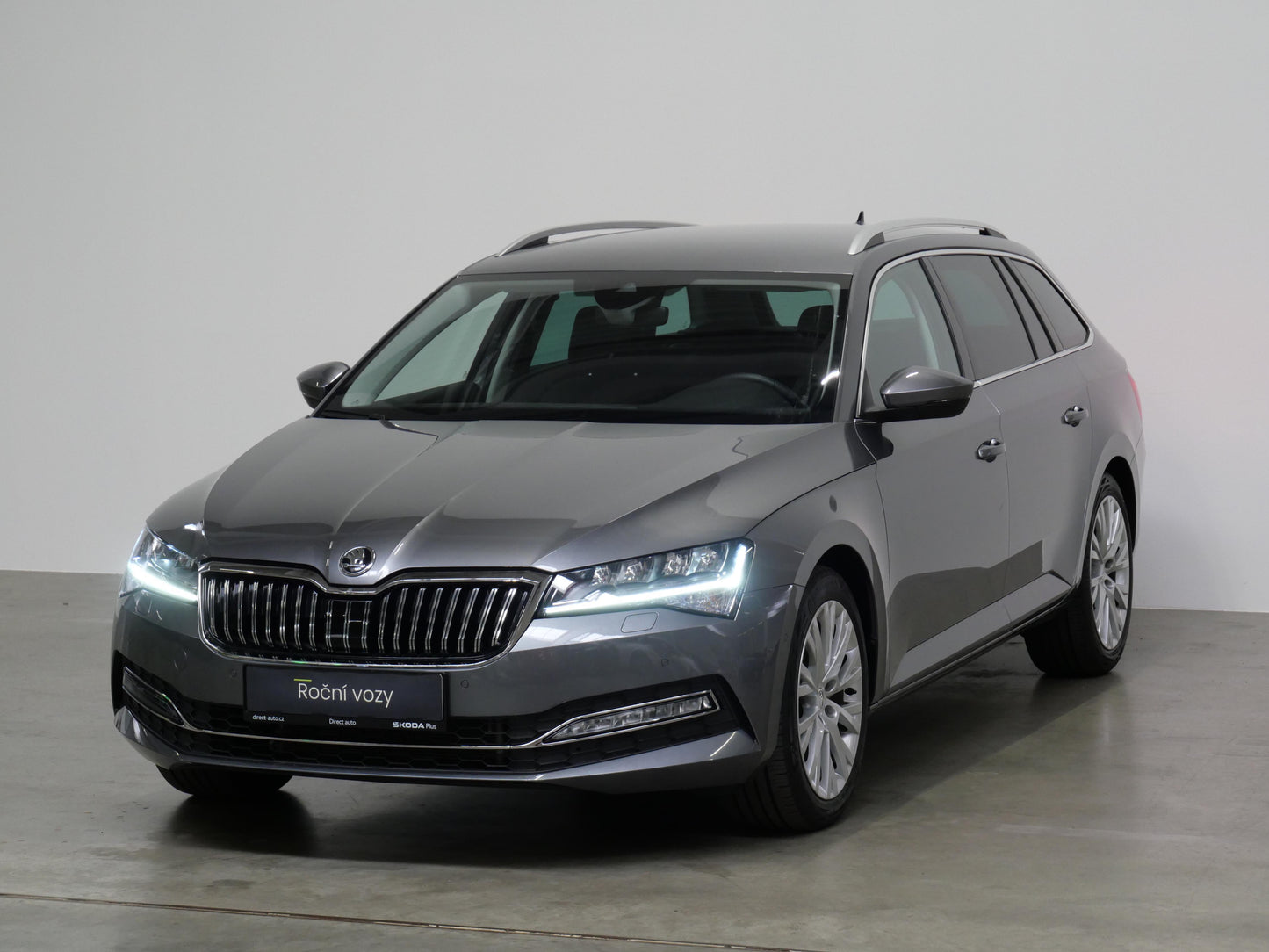 Škoda Superb 2.0 TDI 110 kW DSG Style TOP