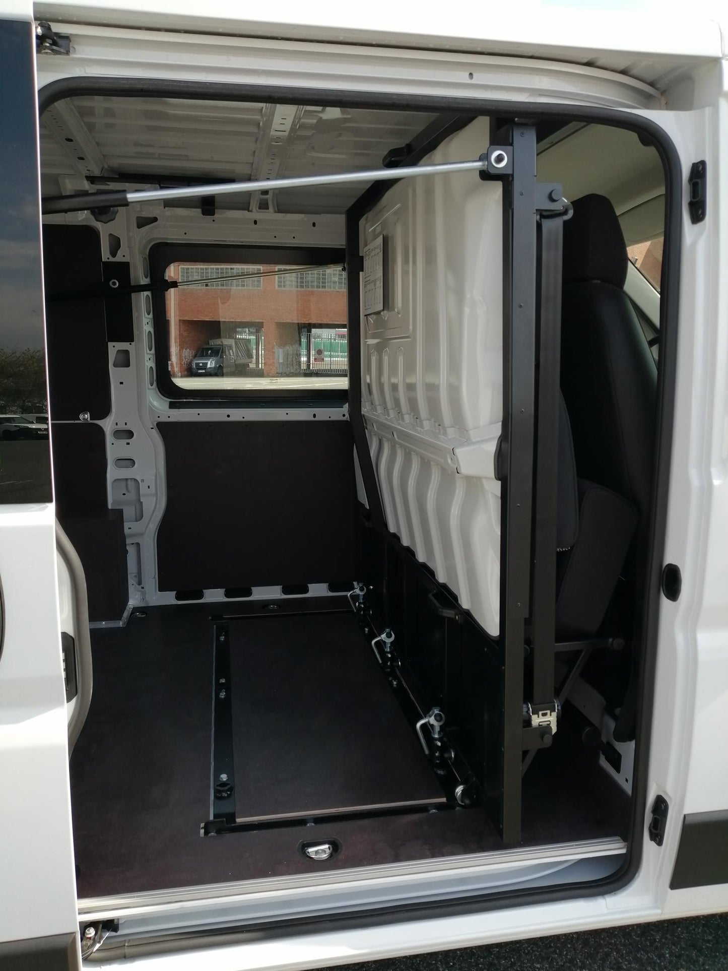 Fiat Ducato Easy Pro 2.2 MTJ 120k L1H1 6-míst