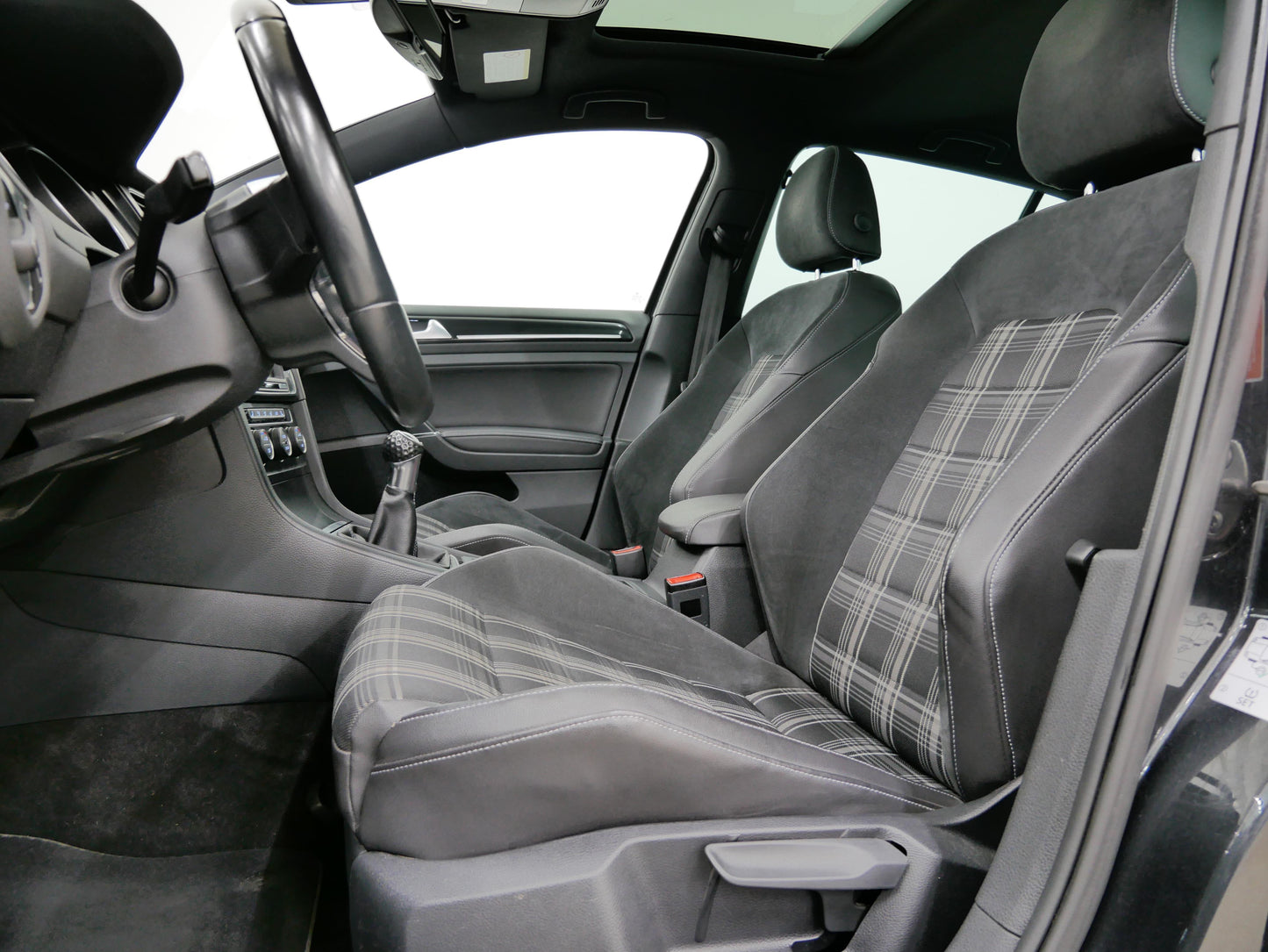 Volkswagen Golf 2.0 TDI 135 kW GTD