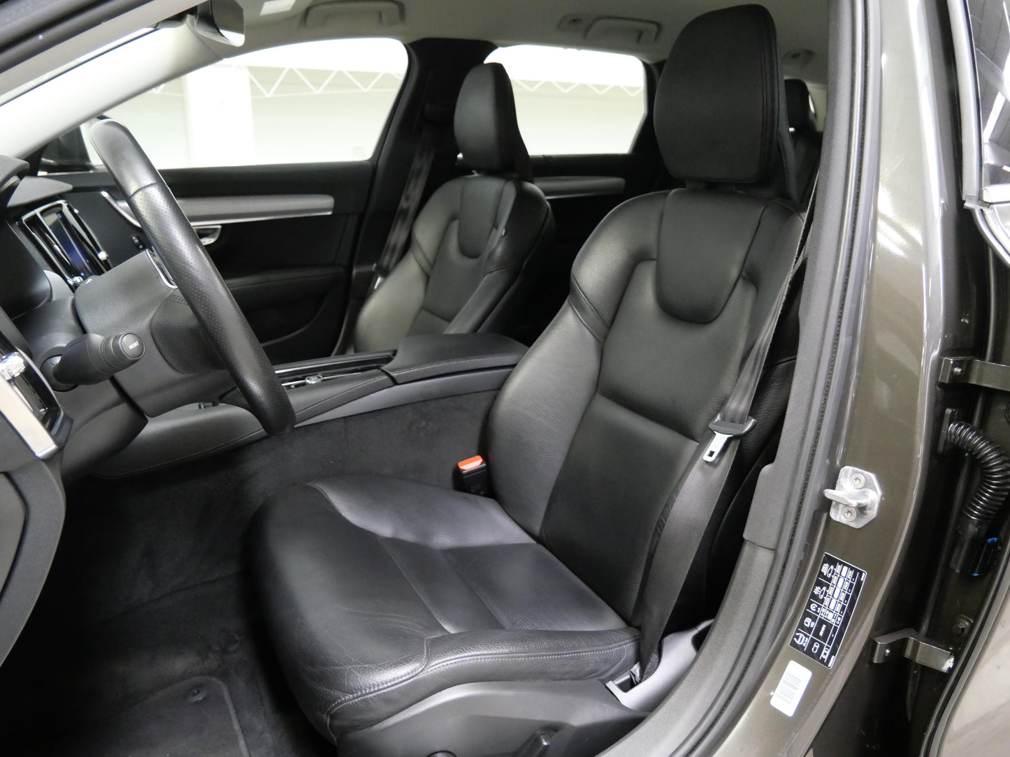 Volvo V90 2.0 D4 140 kW Momentum