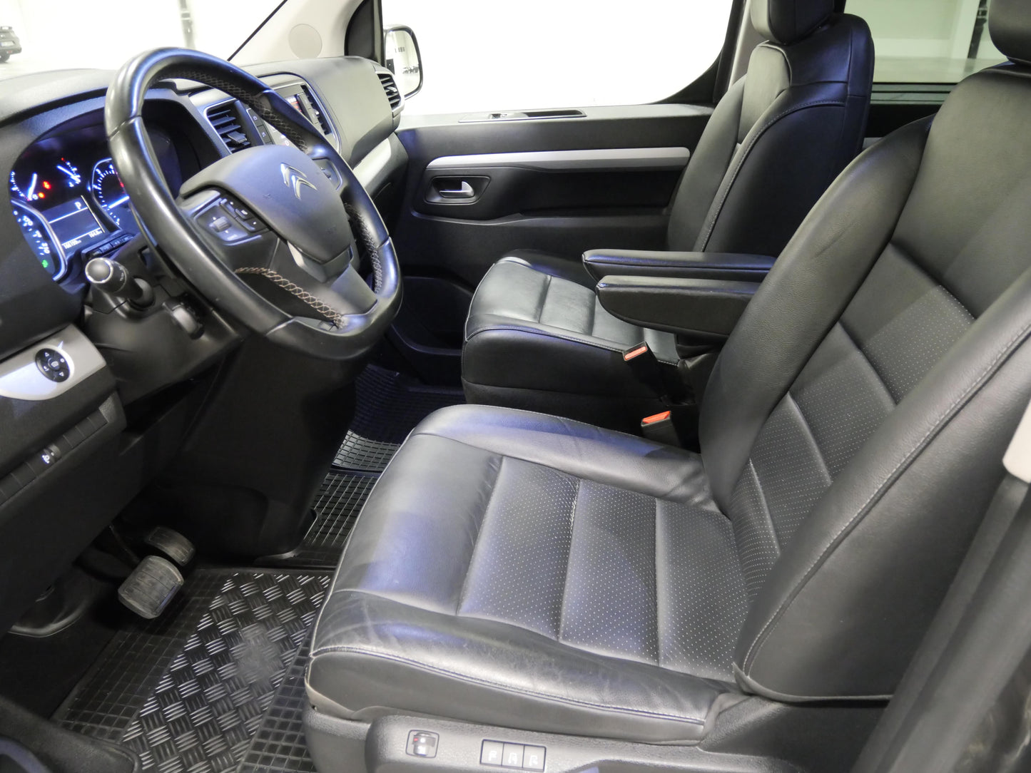 Citroën SpaceTourer 2.0 BlueHDi, 130 kW, Shine
