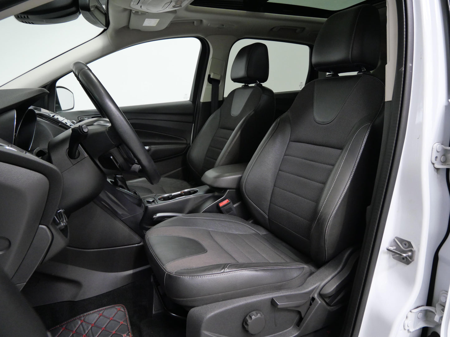 Ford Kuga 2.0 TDCI 120 kW 4x4 Titanium