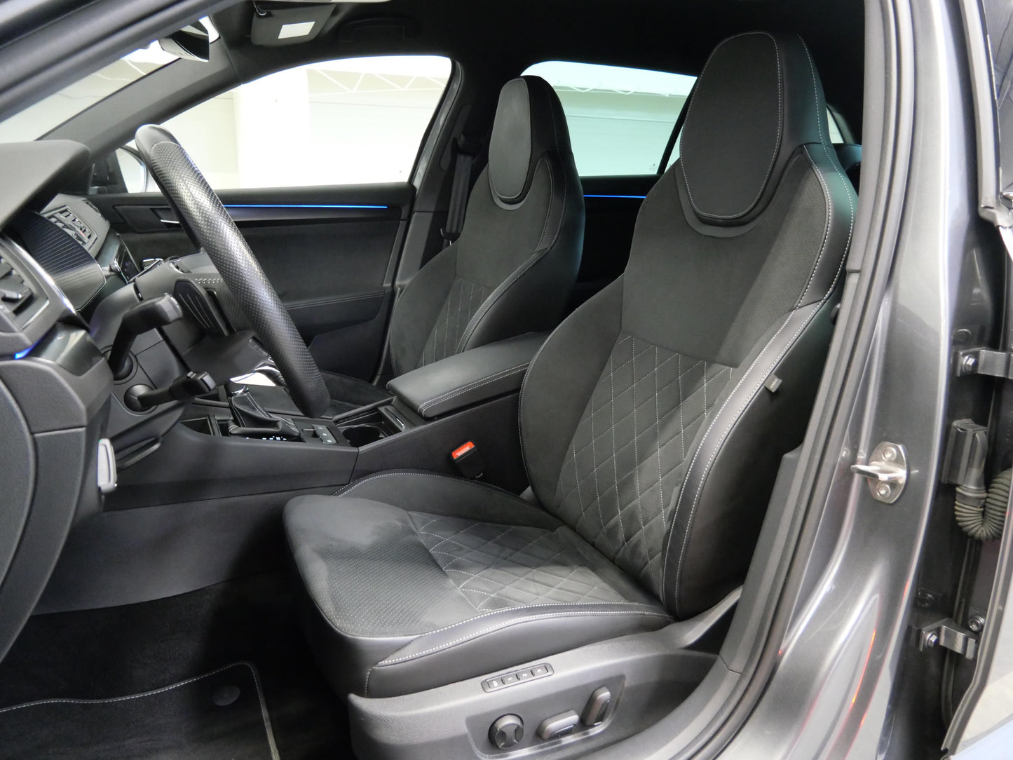Škoda Superb 2.0 TDI 147 kW 4x4 SportLine