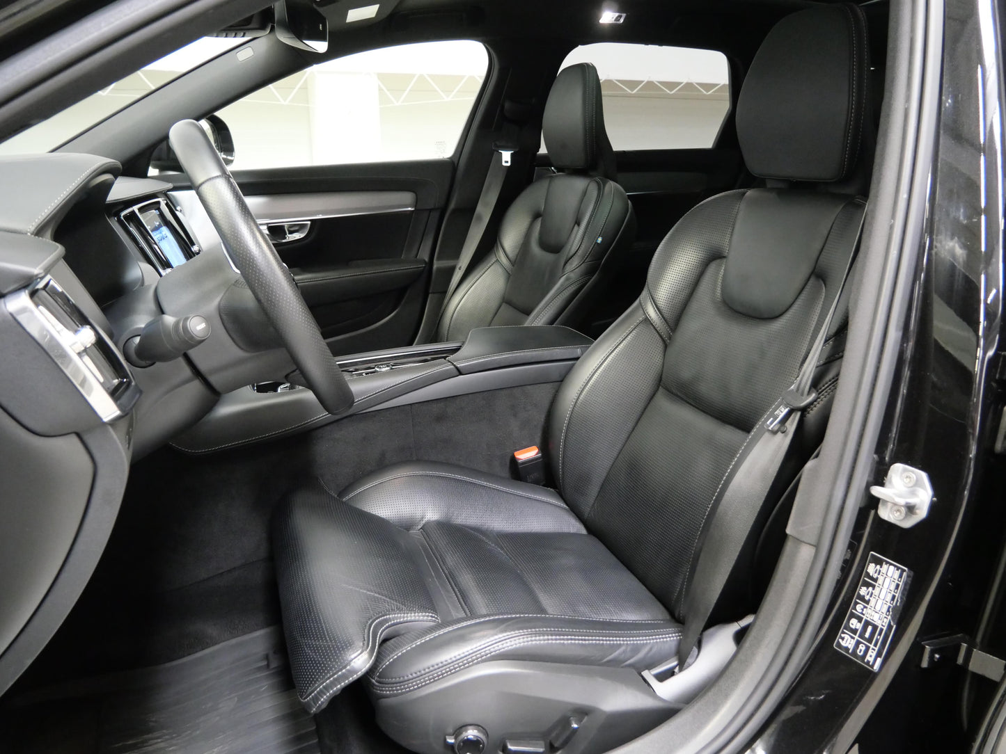 Volvo V90 2.0 T6 228kW AWD Drive-E Cross