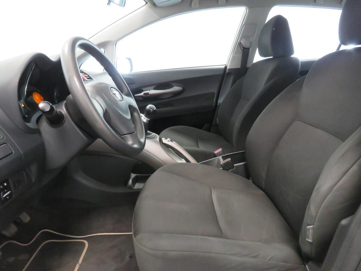 Toyota Auris 1.6 VVT-i 91 kW