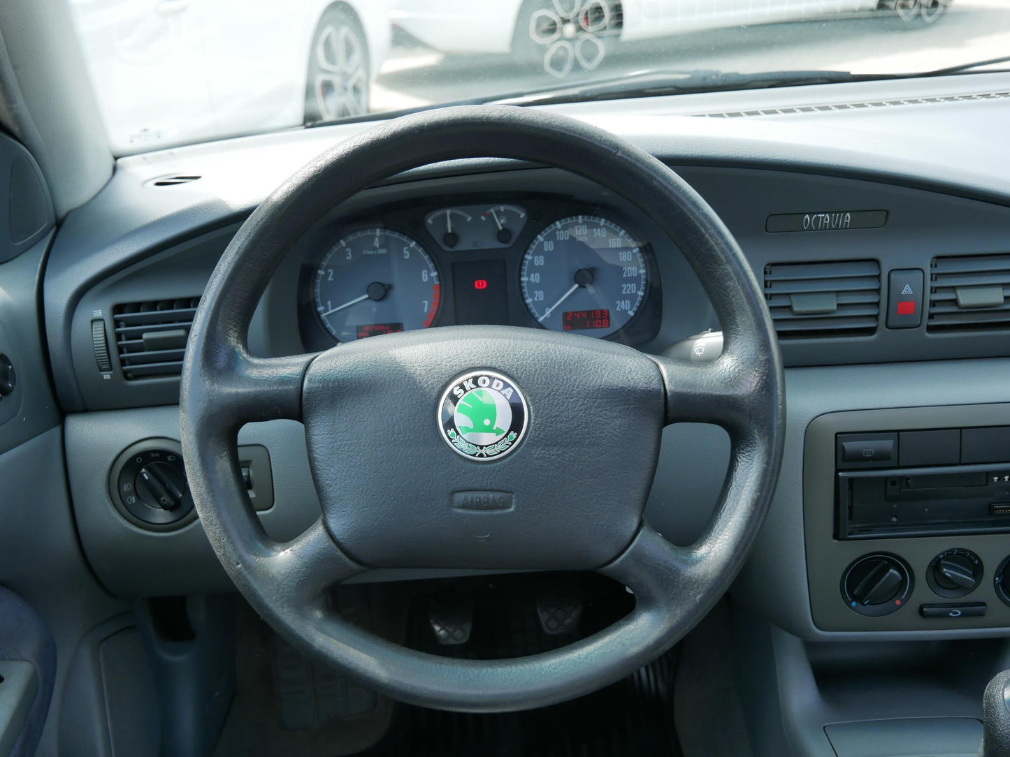 Škoda Octavia 1.6 MPI 74 kW SLX