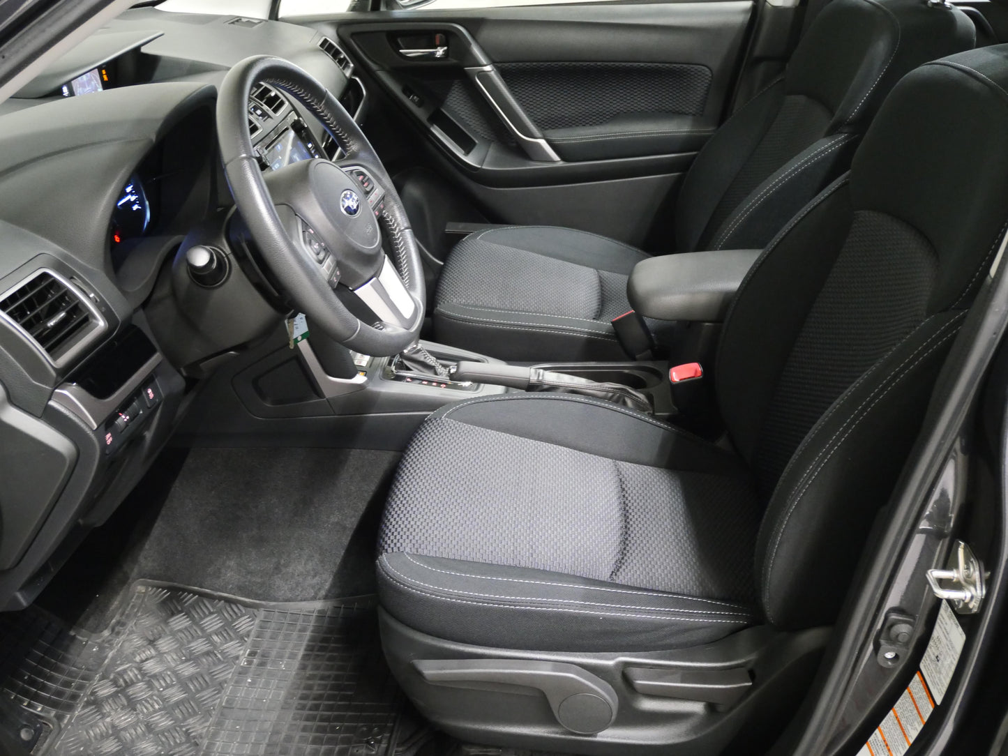 Subaru Forester 2.0 i 110 kw