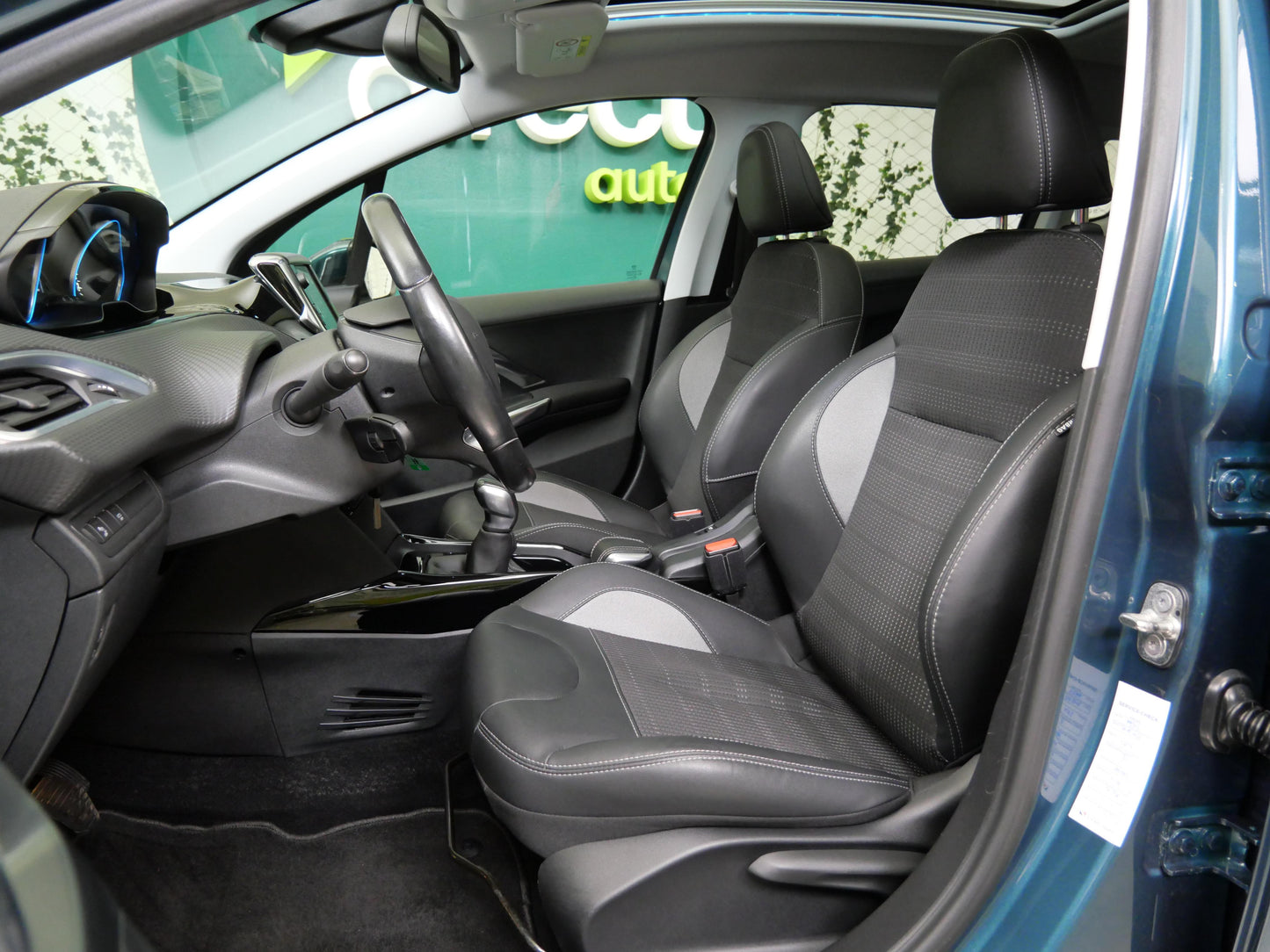 Peugeot 2008 1.2 PureTech 81 kW Allure