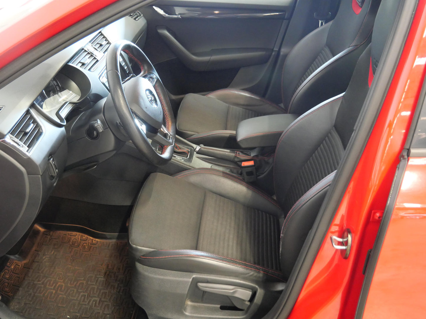 Škoda Octavia 2.0 TSI RS 162 kW
