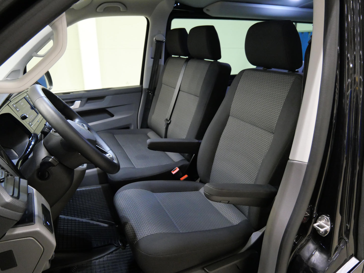 Volkswagen Transporter 2.0 TDI 110 kW DSG DR