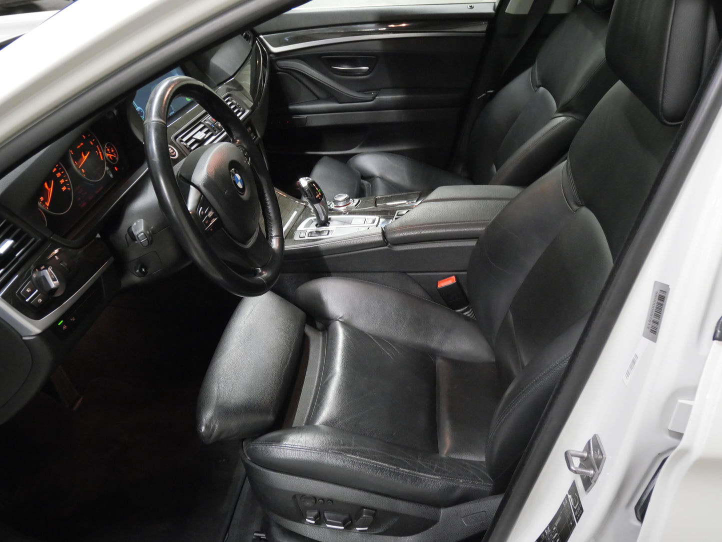 BMW Řada 5 3.0 i 190 kW Touring