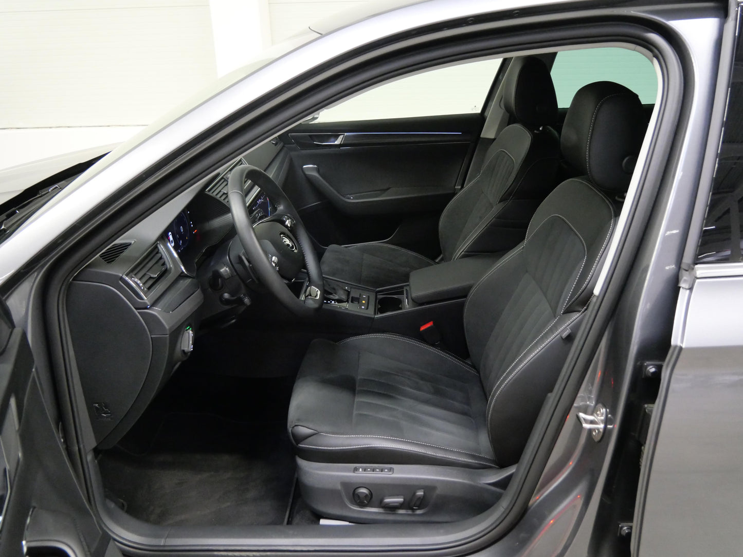 Škoda Superb 2.0 TDI 110 kW Style Plus