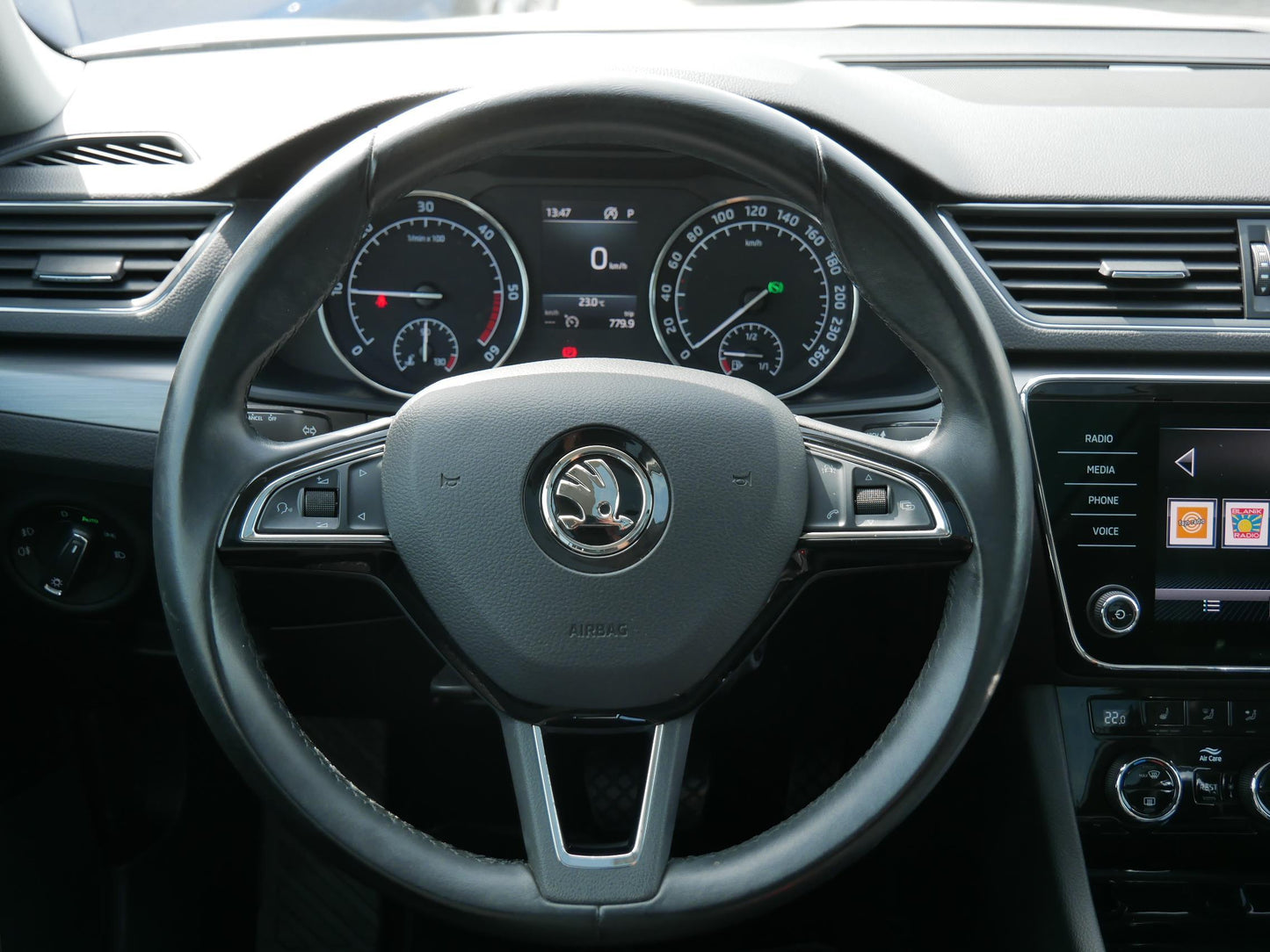 Škoda Superb 2.0 TDI 110 kW STYLE