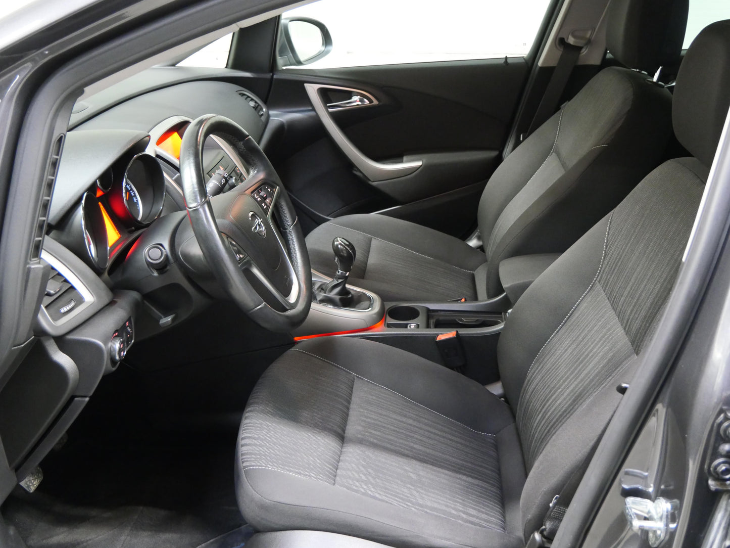 Opel Astra 1.4 T 103 kW Design Edition