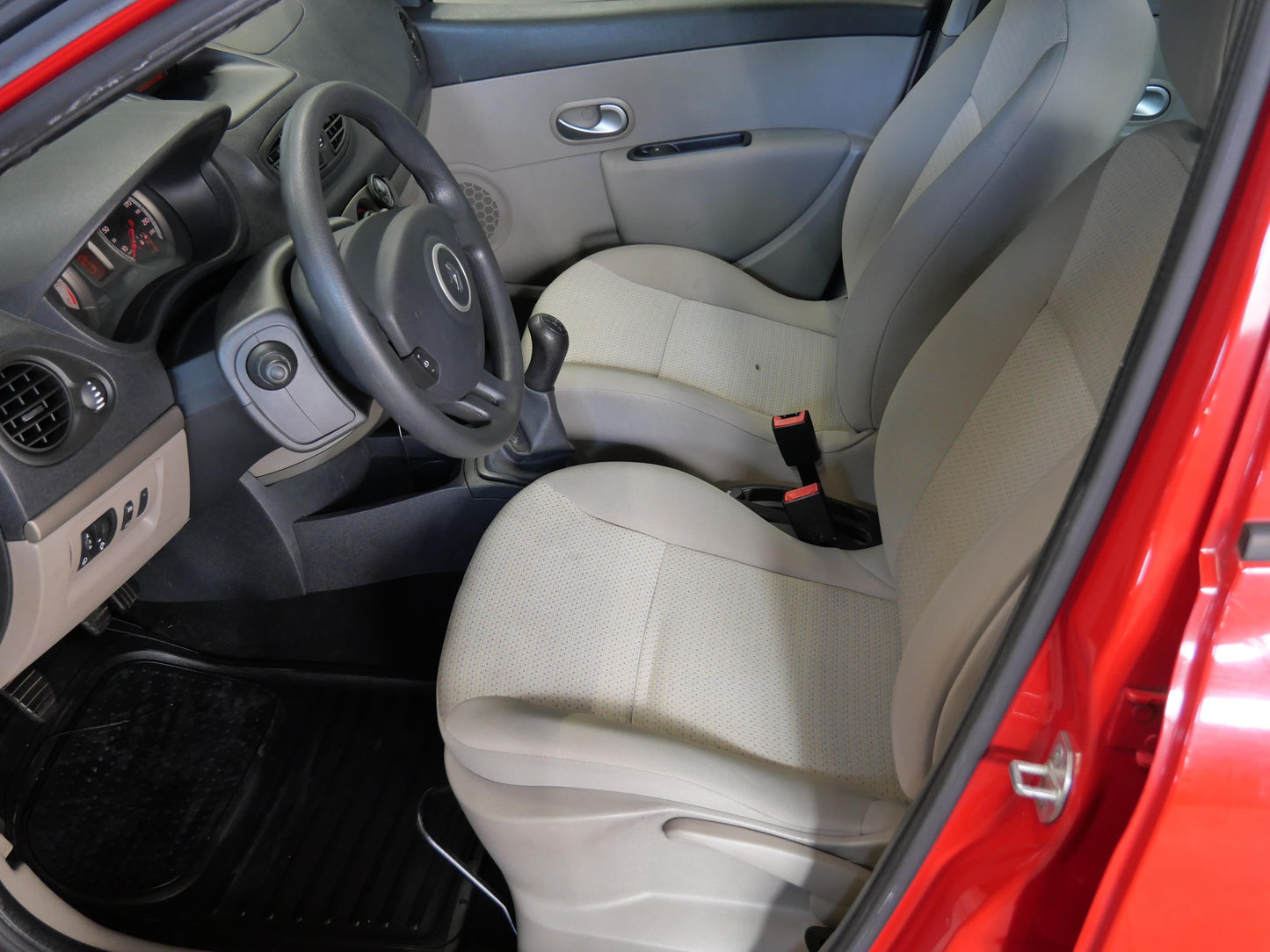 Renault Clio 1.2i 74 kW