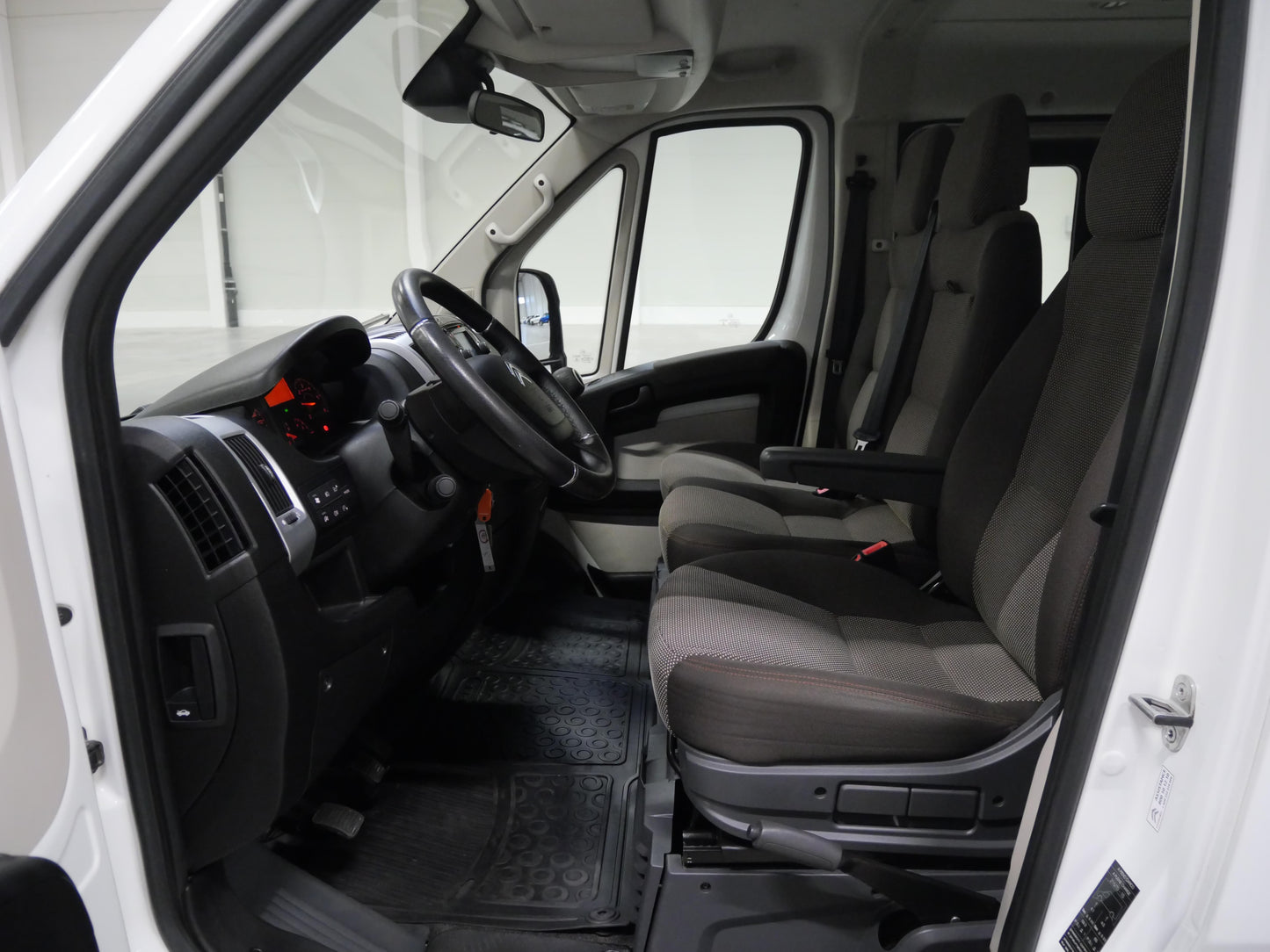 Citroën Jumper 2.2 HDI 103 kW 9 míst L1H1