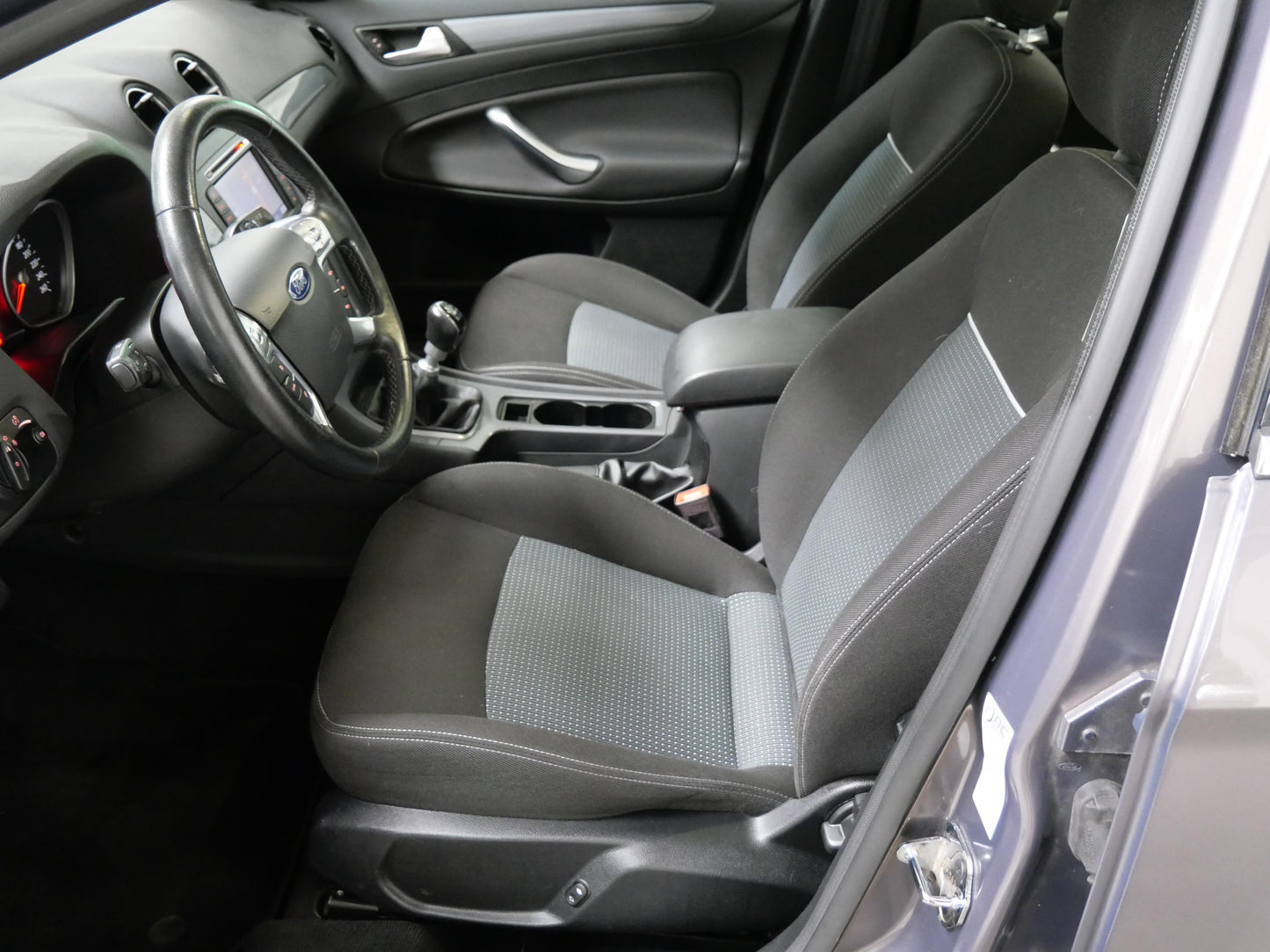 Ford Mondeo 1.6 TDCI 85 kW Titanium