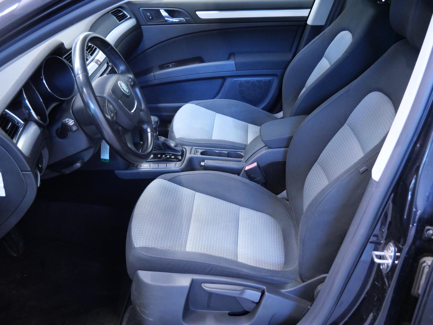 Škoda Superb 2.0 TDI 103 kW DSG Ambition