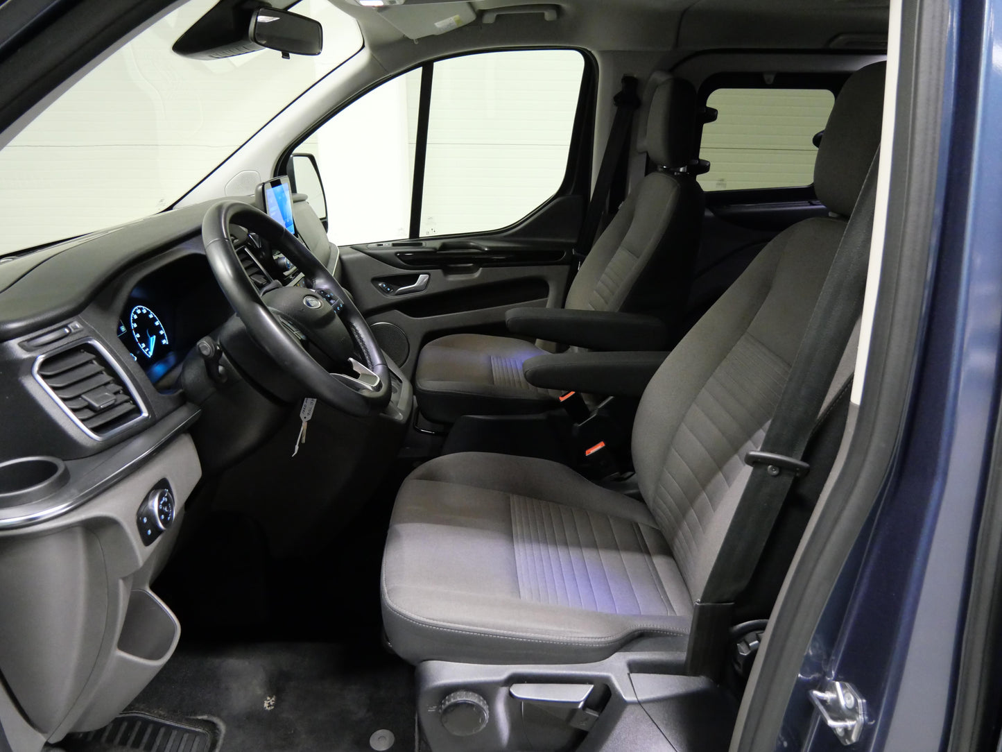 Ford Tourneo Custom 2.0 TDCI 125 kW L2 Titanium