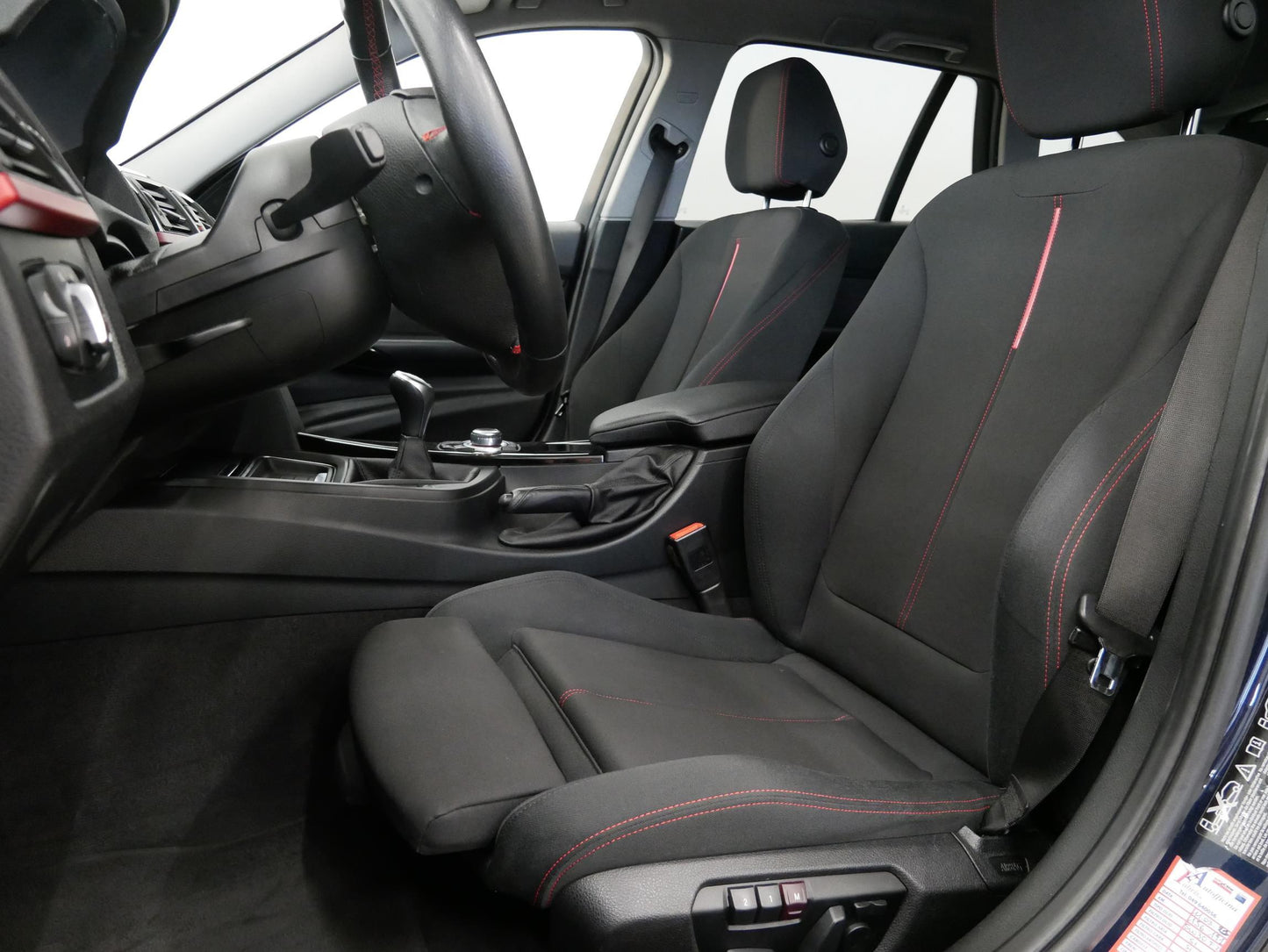 BMW Řada 3 320d xDrive 135 kW SPORT