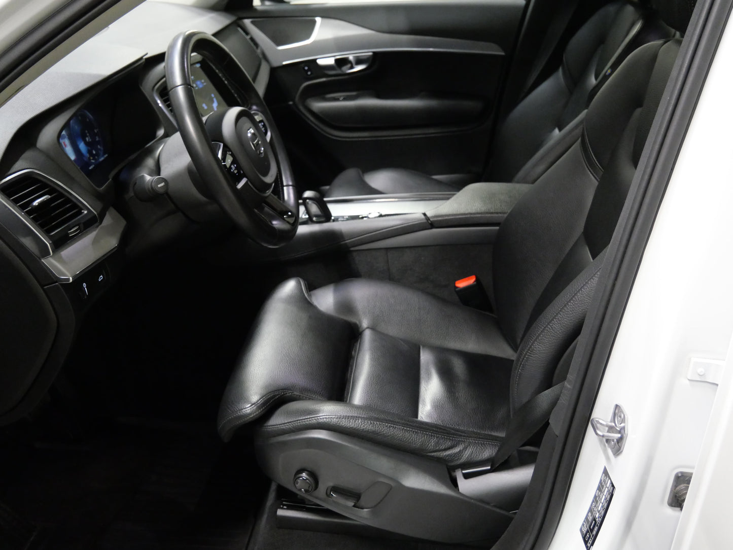Volvo XC90 2.0 B5 173 kW Drive-E Momentum