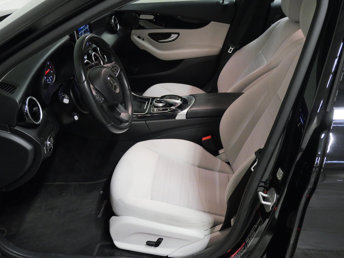 Mercedes-Benz Třídy C 250i 155 kW Avantgarde