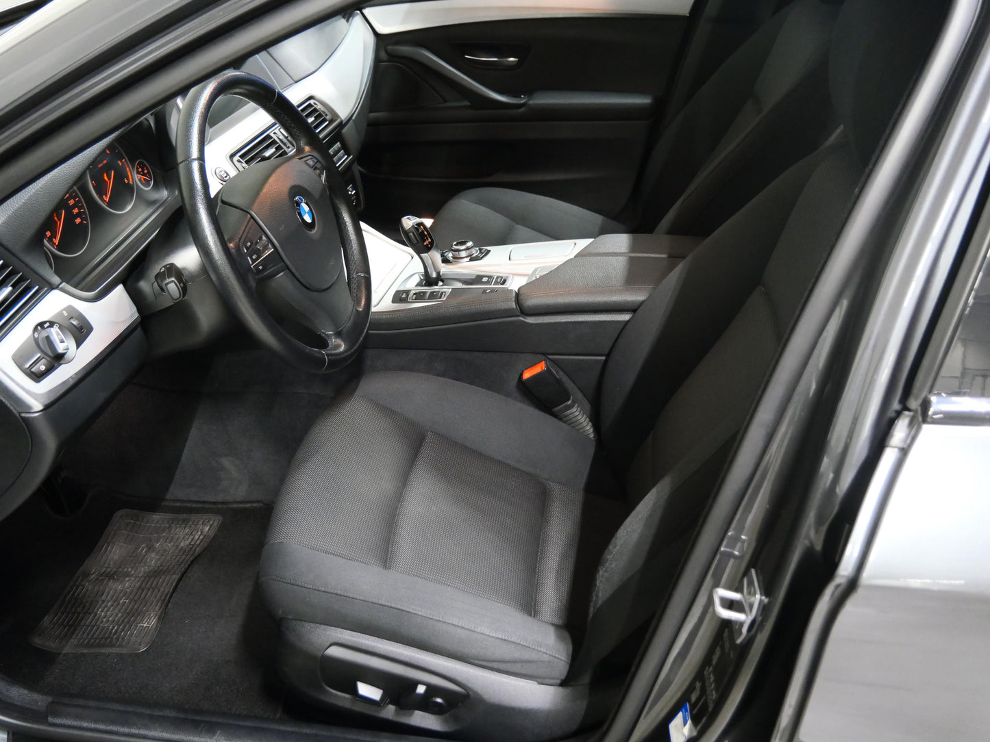 BMW Řada 5 520d 140 kW Touring