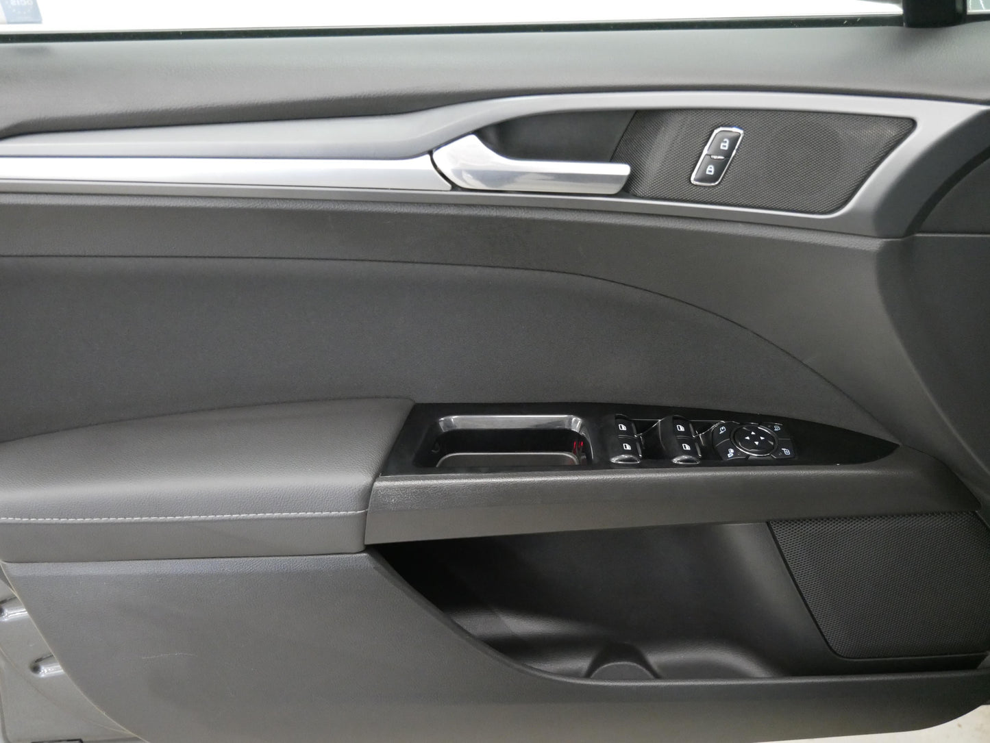 Ford Mondeo 1.5 EcoBoost 118 kW Titanium