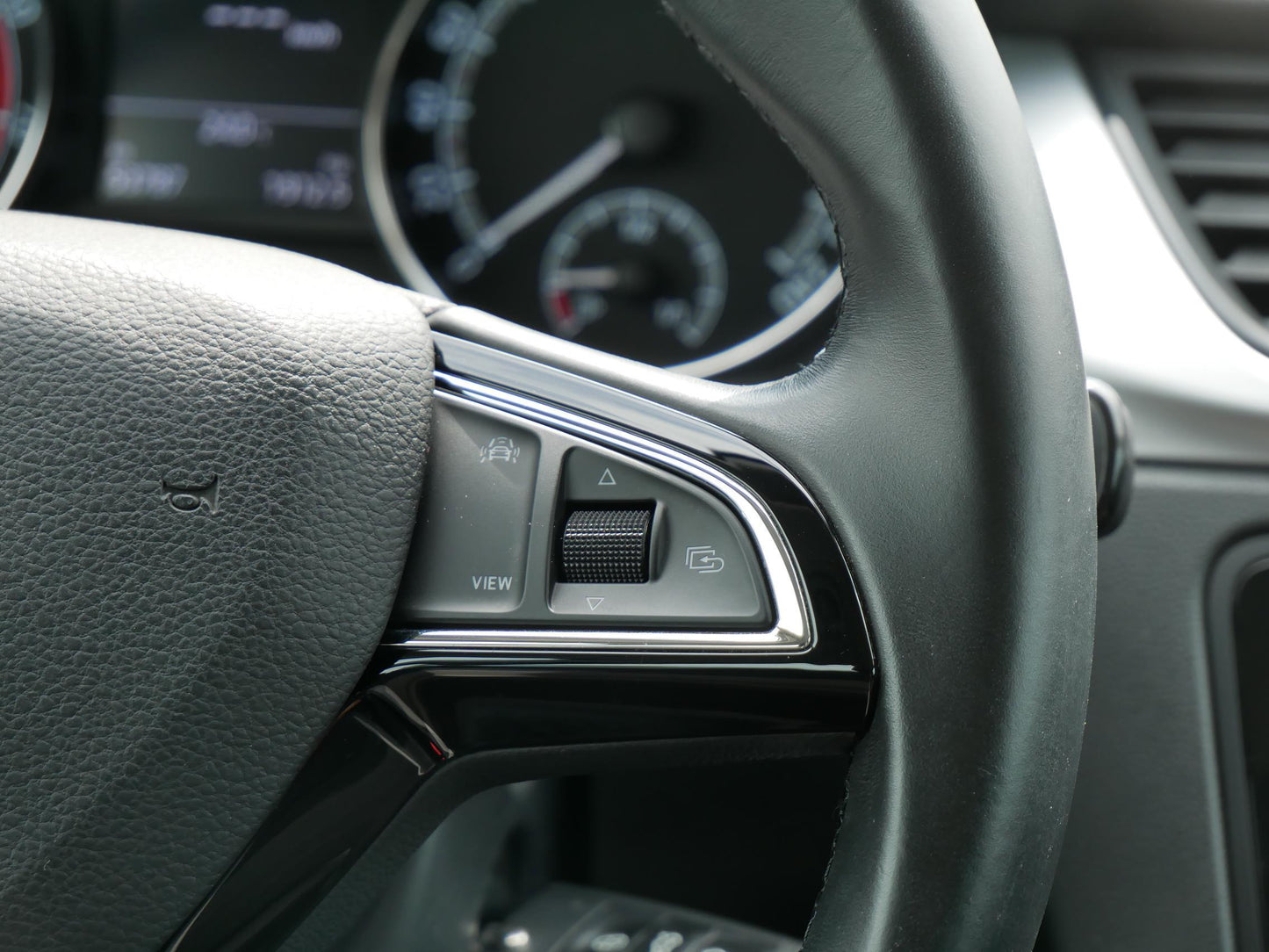 Škoda Rapid 1.0 TSI 81 kW Ambition +