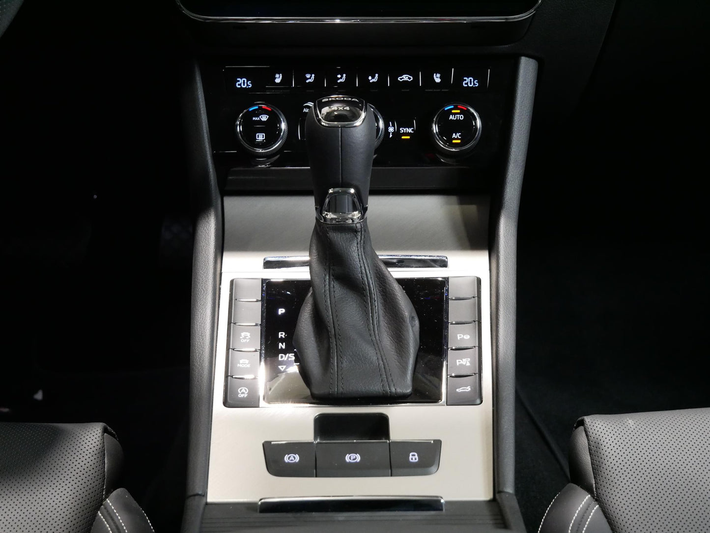 Škoda Superb 2.0 TDI 147 kW Style
