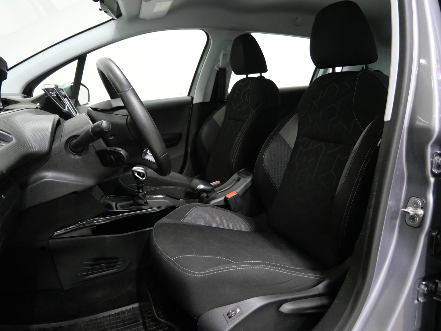 Peugeot 2008 1.2 PureTECH 81 kW Active