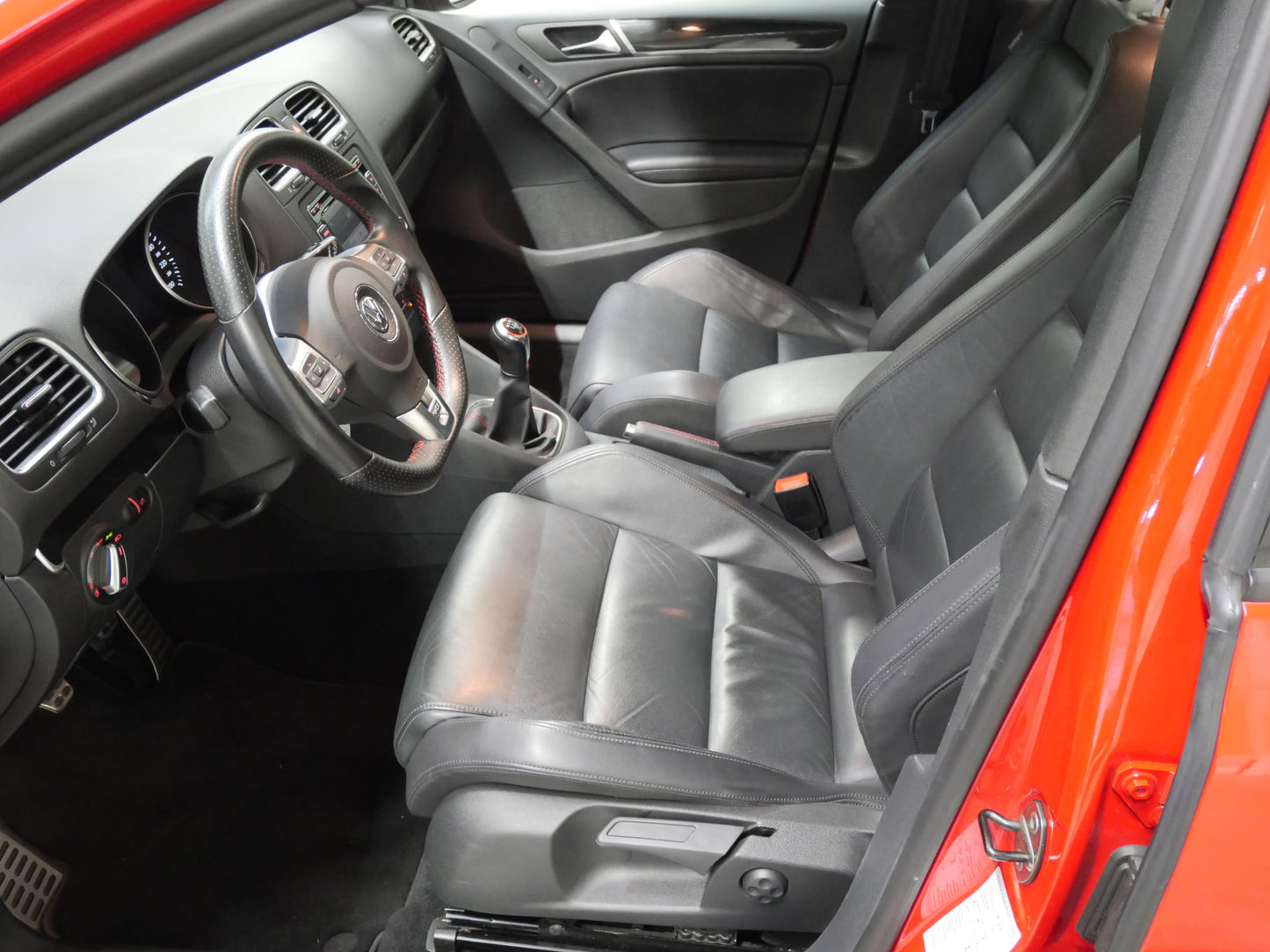 Volkswagen Golf GTI 2.0 TSI 155 kW