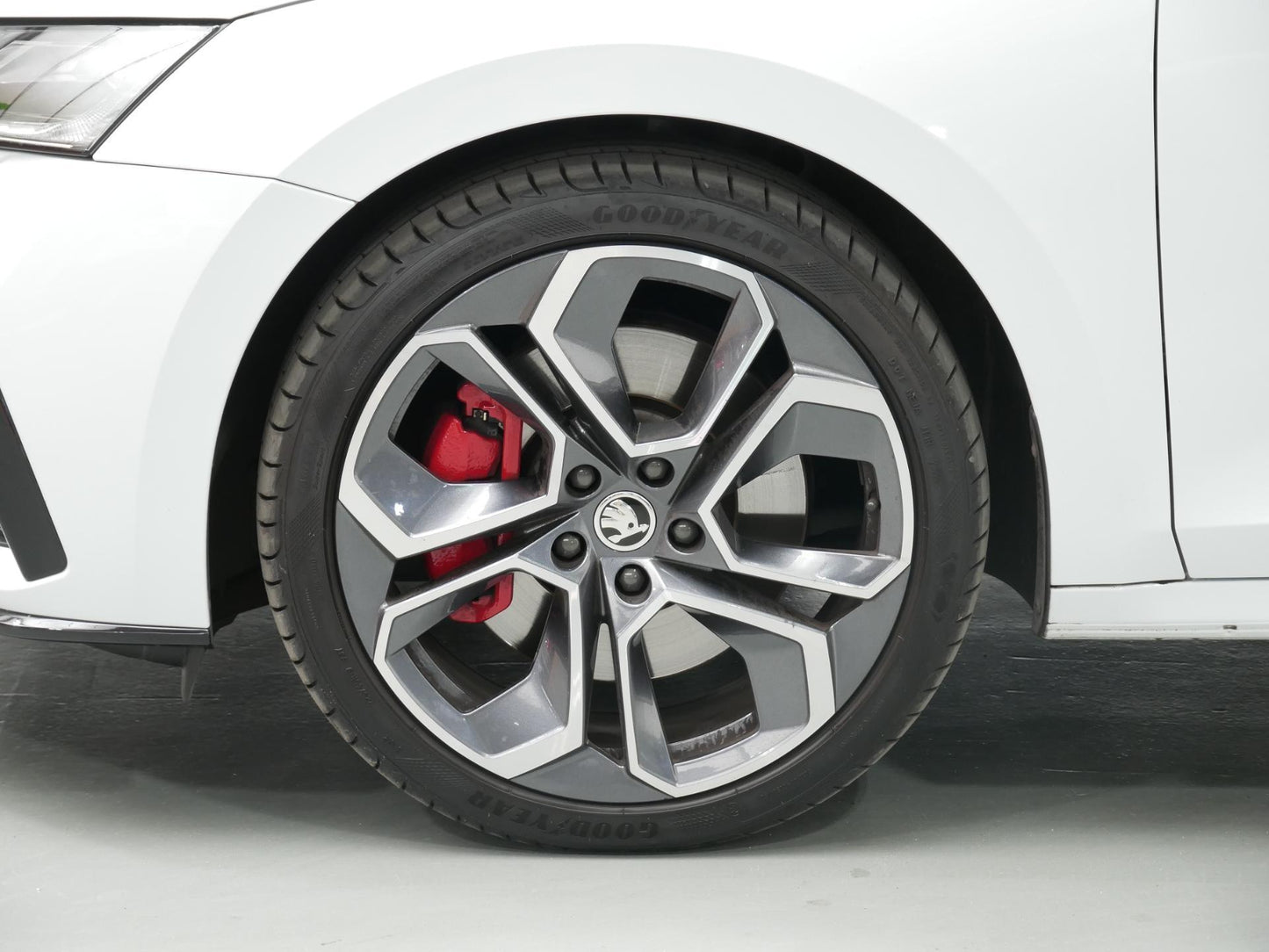 Škoda Octavia RS RS 2.0 TSI/180kW/DSG/TAŽNÉ/LED.MATRIX/NAVI/KAMERA/