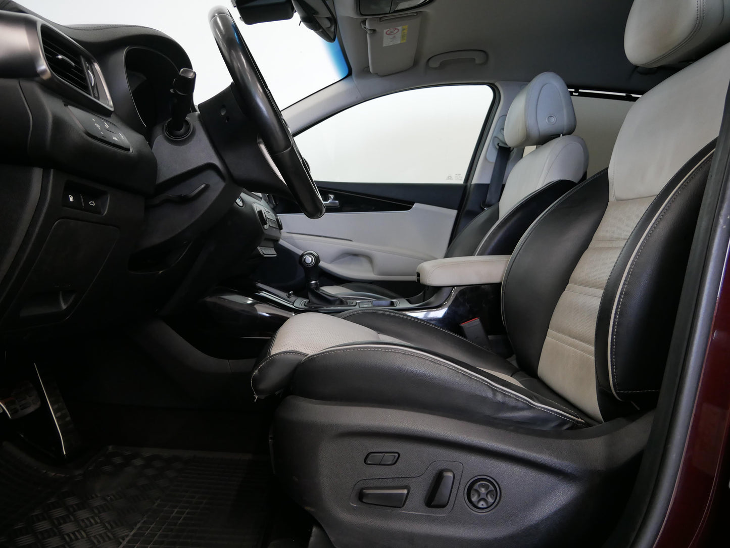 Kia Sorento 2.2 CRDi 147 kW 4x4 AT 7míst