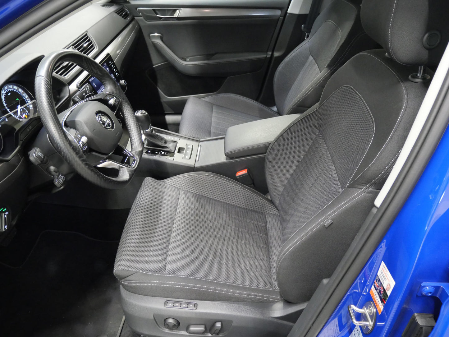 Škoda Superb 2.0 TDI 147 kW 4x4 DSG STYLE