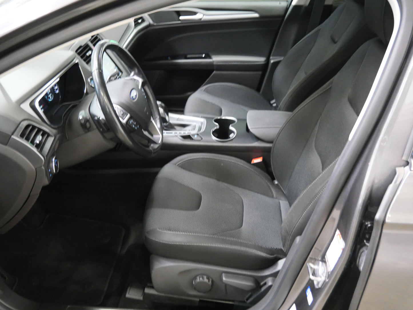 Ford Mondeo 2.0 TDCI 132 kW 4x4 Titanium