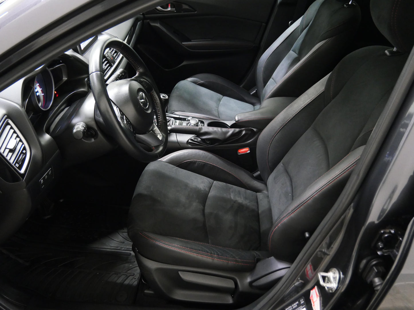 Mazda 3 2.0 i 88 kW Nakama