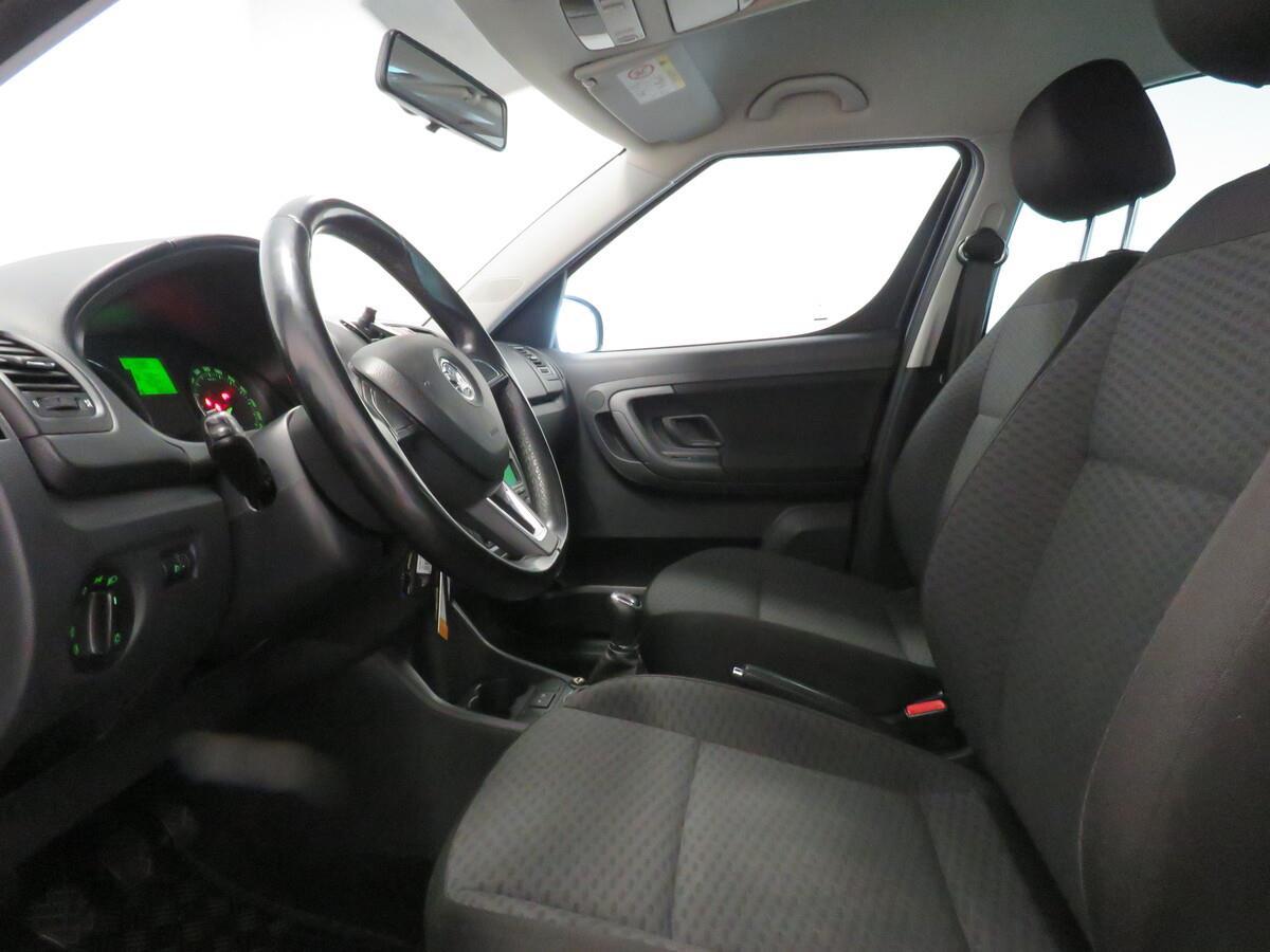 Škoda Roomster 1.4 16V 63 kW Trumf Ambition