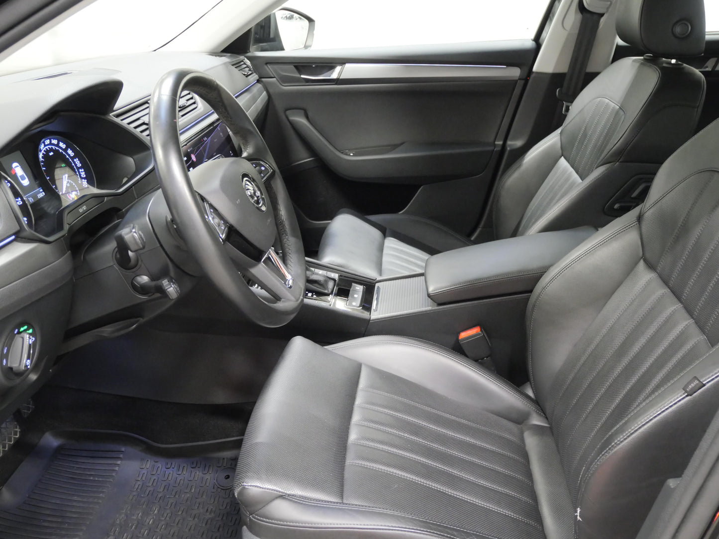 Škoda Superb 2.0 TSI 162 kW Style Plus