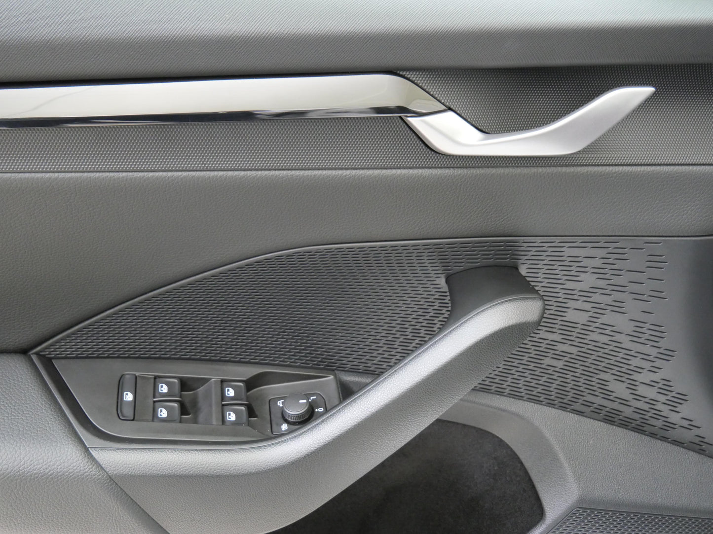 Škoda Octavia 1.5 eTSI 110 kW DSG Selection