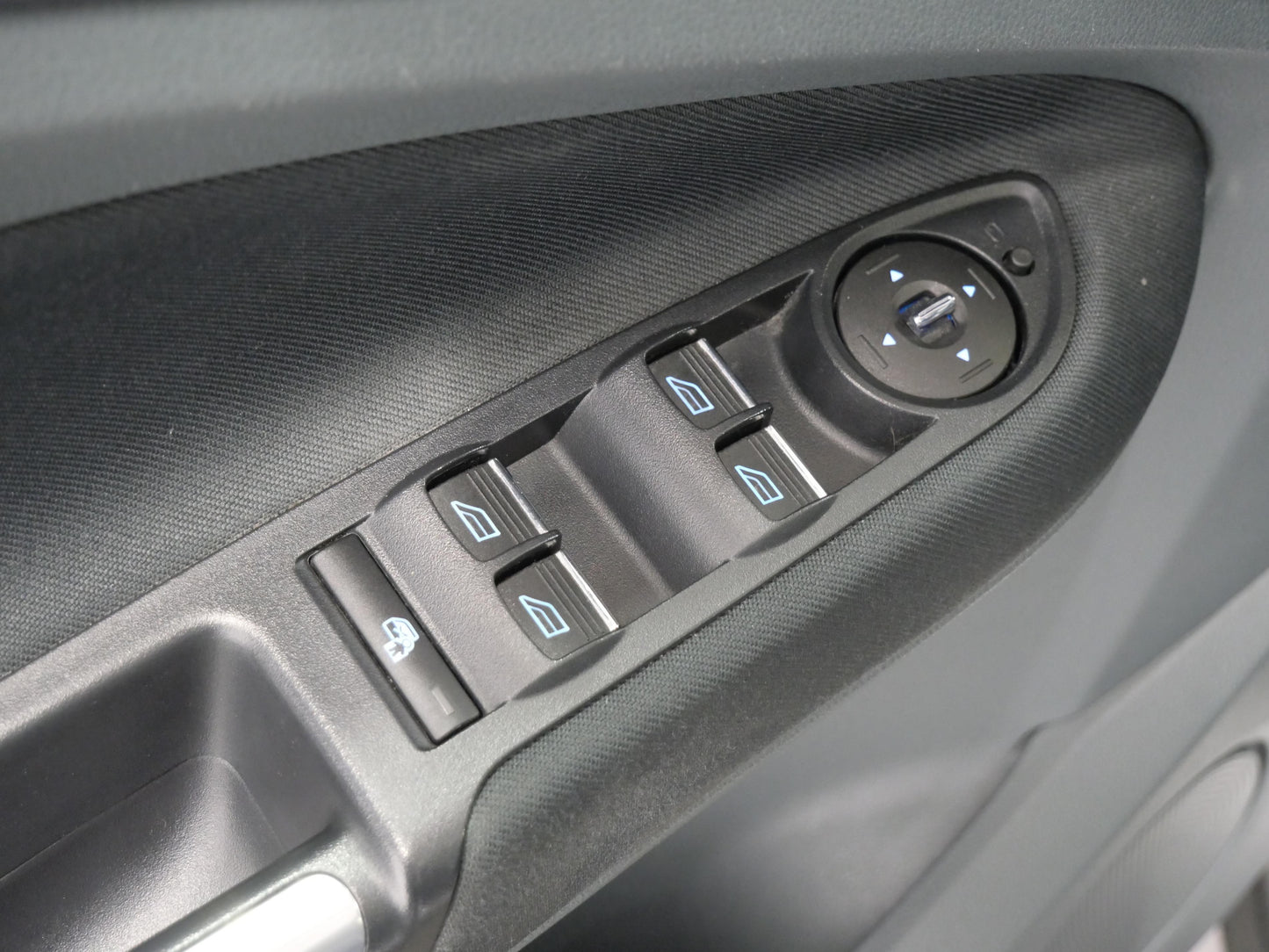 Ford C-MAX 1.6 Duratec 92 kW Titanium