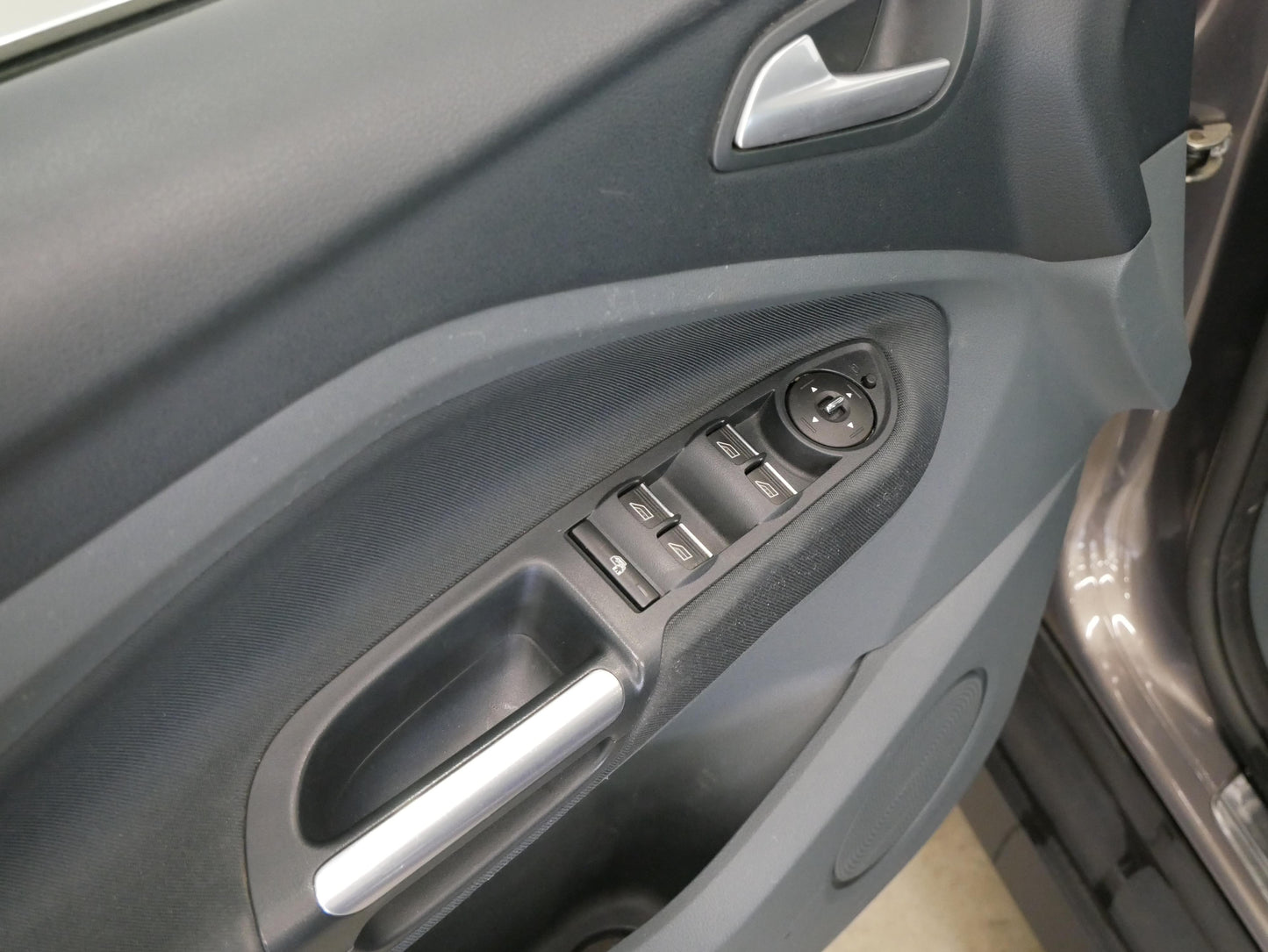 Ford Grand C-MAX 1.6 TDCi 70 kW Titanium