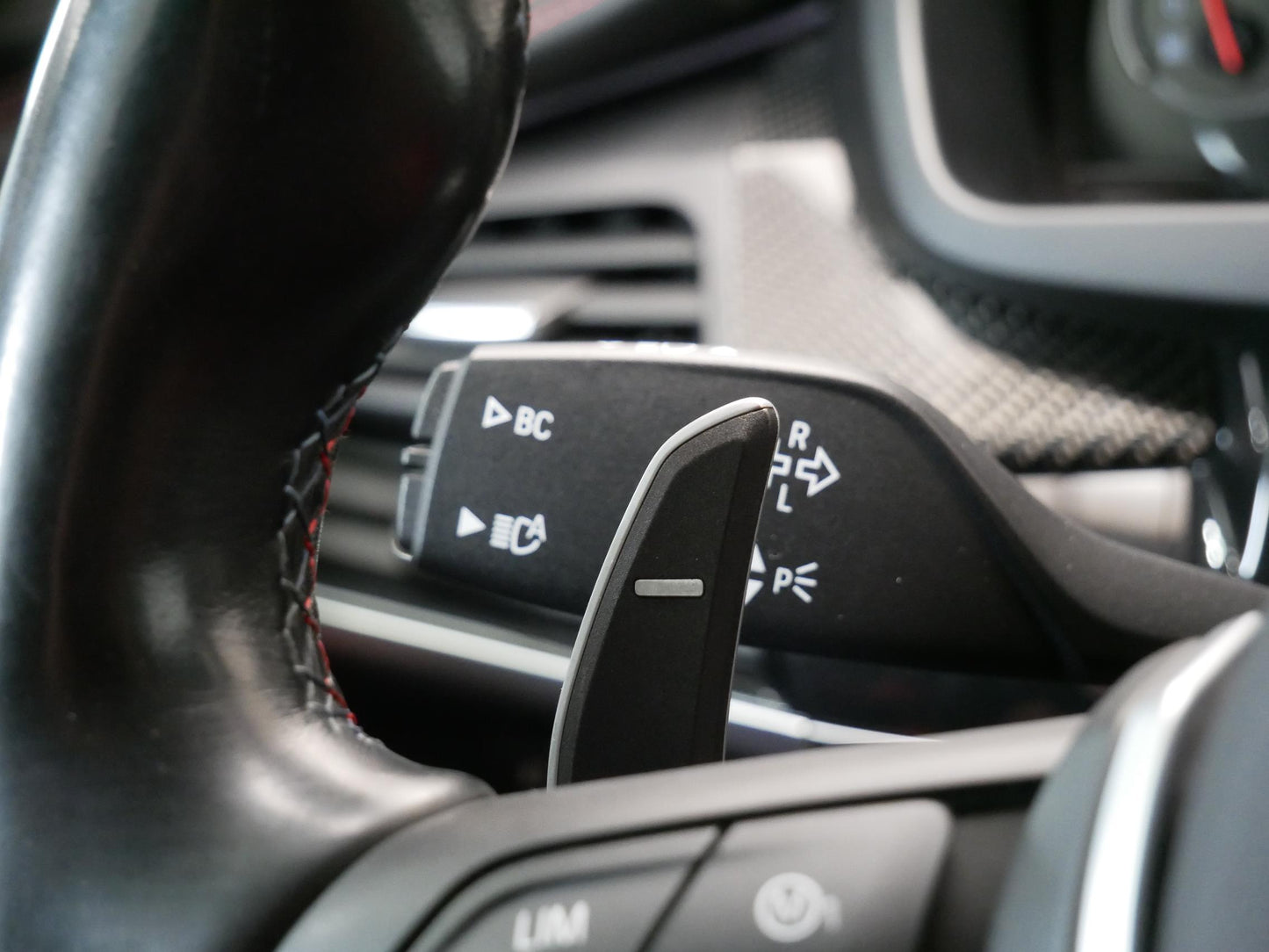 BMW X6 4.4 V8 423 kW M paket