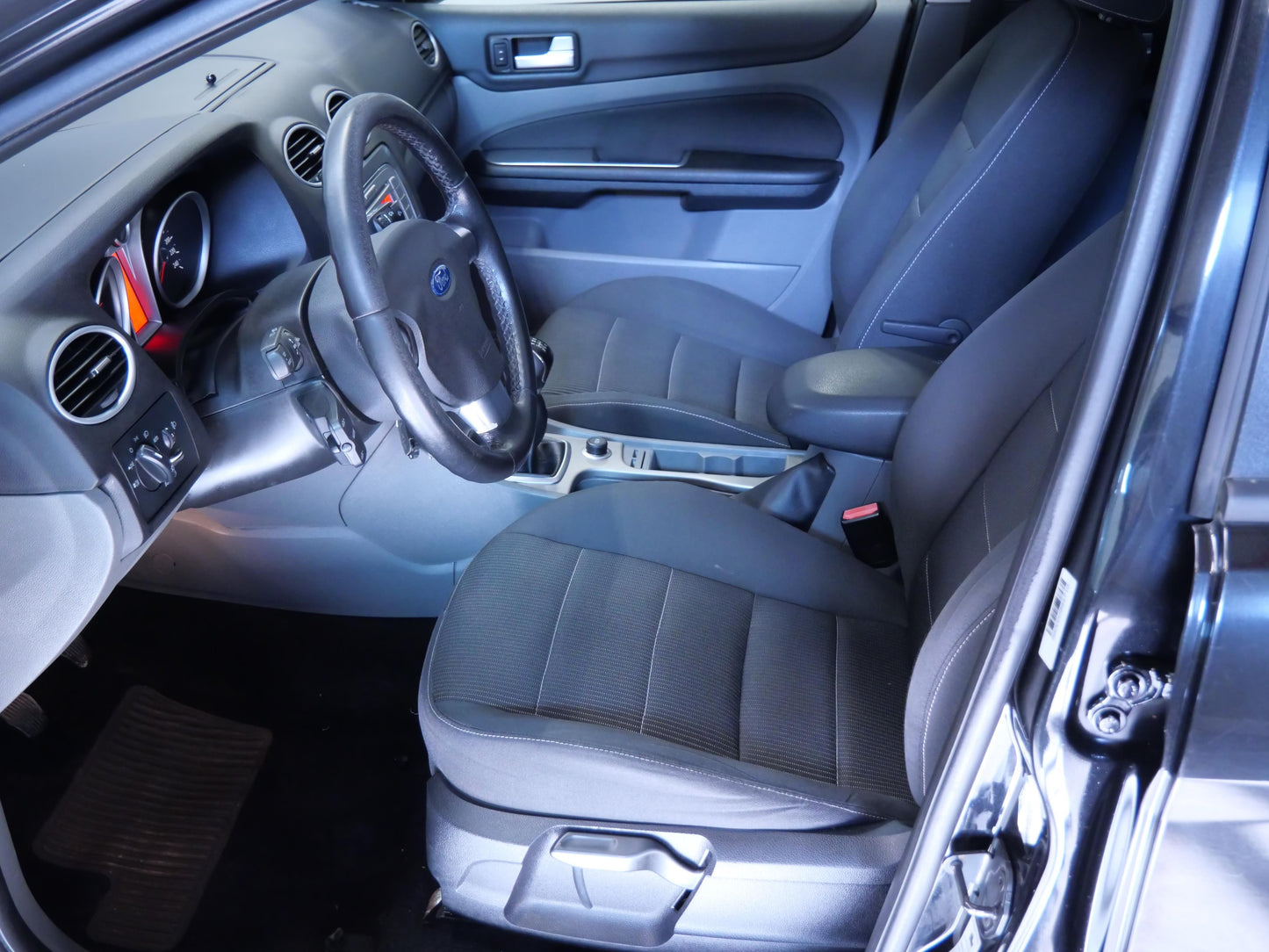 Ford Focus 1.6 TDCI 80 kW Ghia