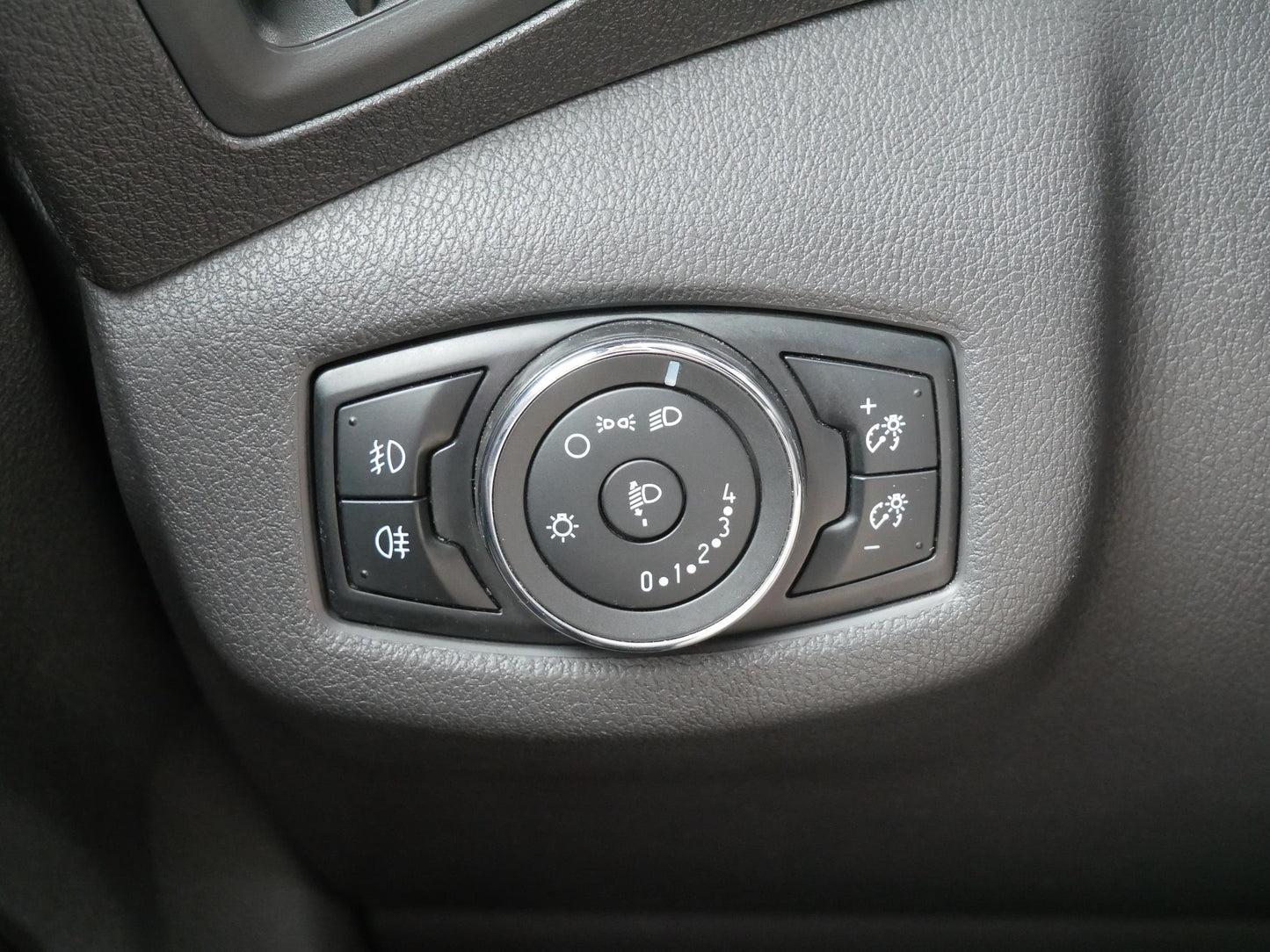 Ford Connect 1.5 TDCi 74 kW