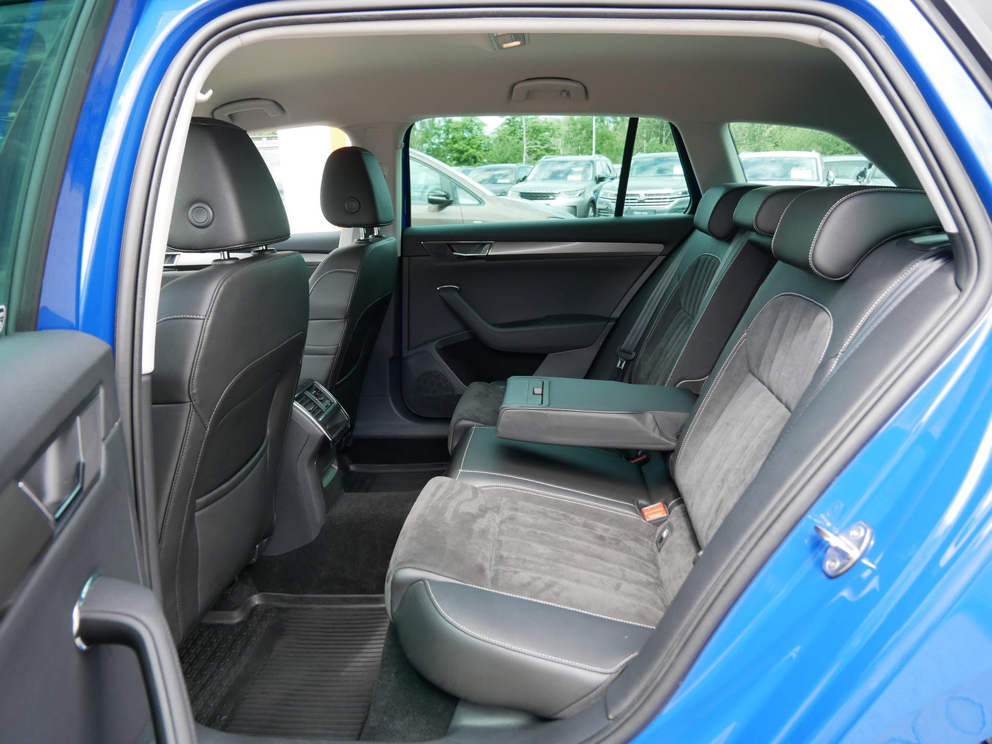 Škoda Superb 2.0 TDI 147 kW Style Plus