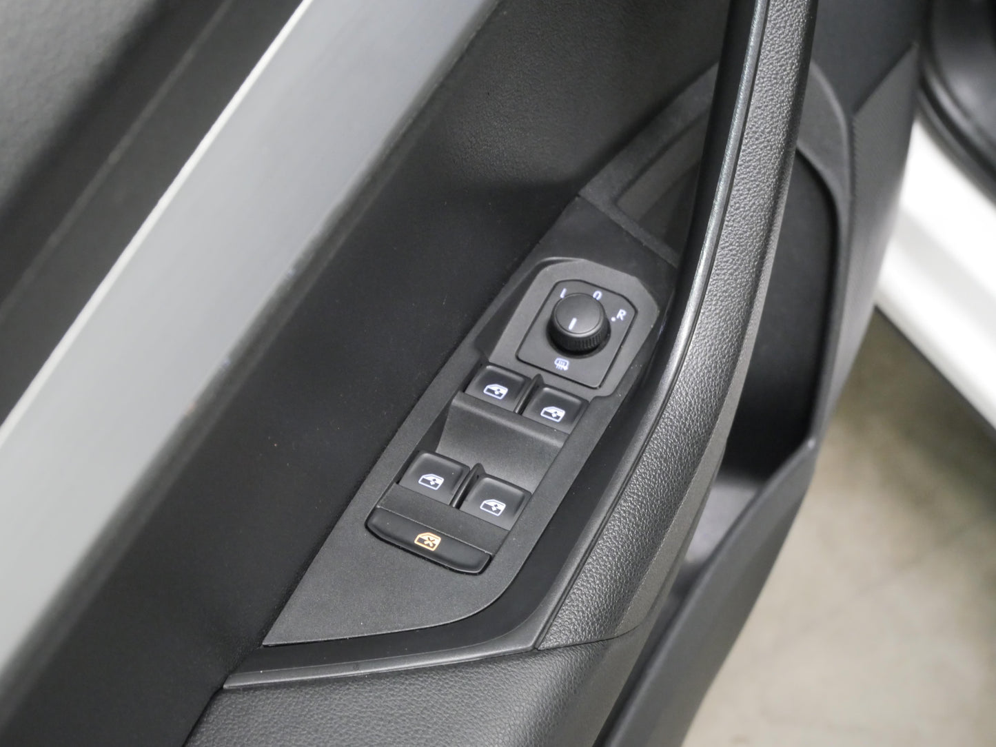 Škoda Karoq 1.6 TDI 85 kW Ambition Plus
