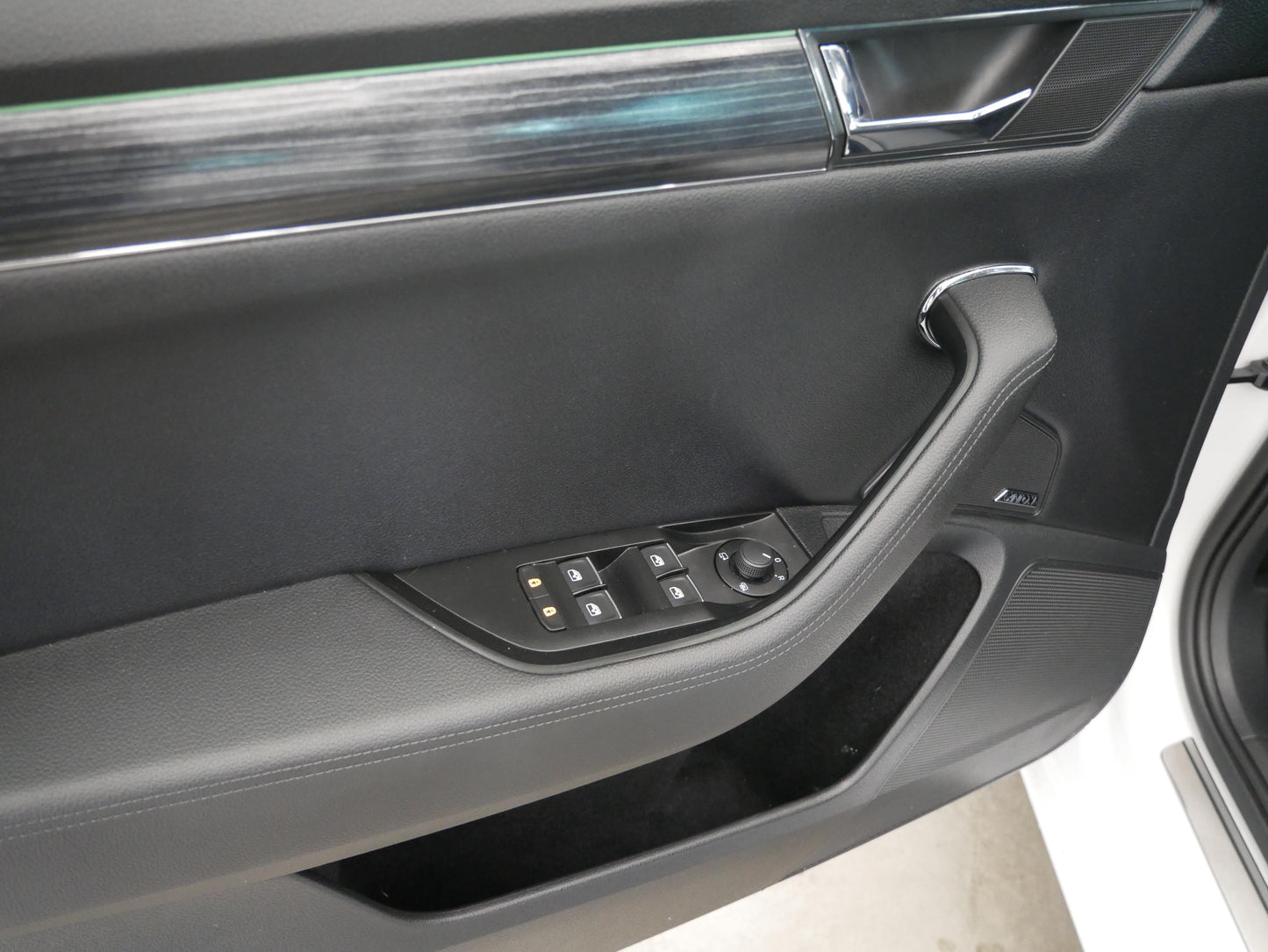 Škoda Superb 2.0 TDI 140 kW Style Business